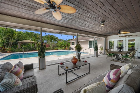 Tiny photo for 13175 Doubletree Circle, Wellington, FL 33414 (MLS # B26034616)