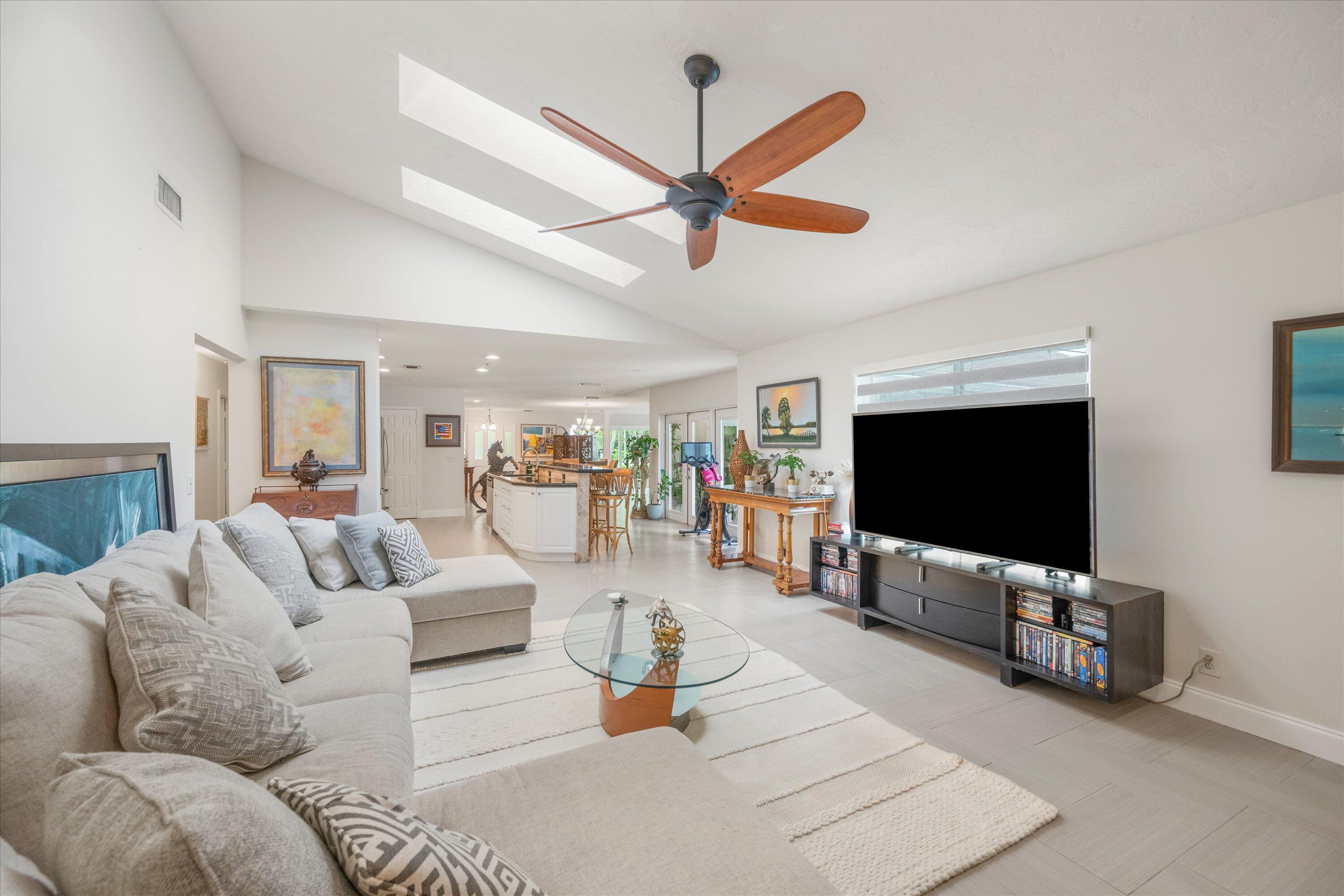 PINEWOOD OF WELLINGTON - Residential