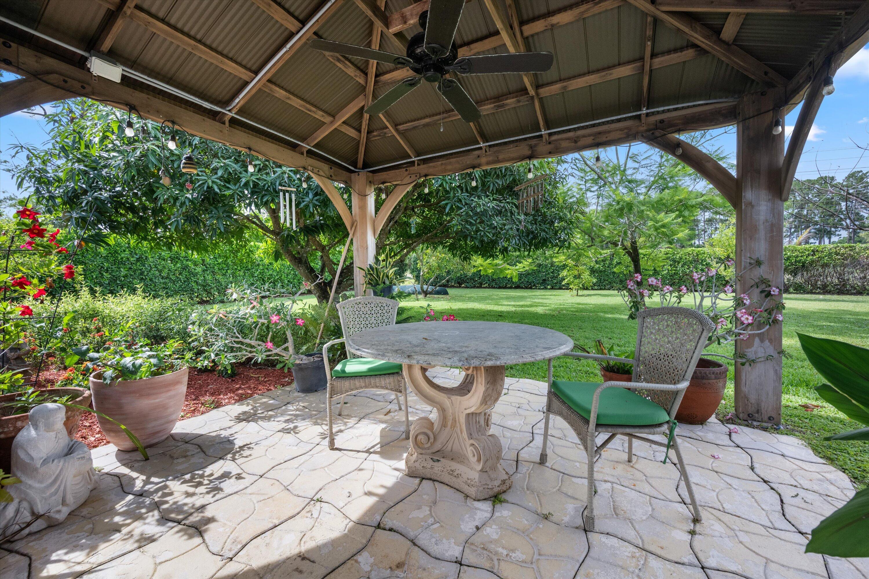PINEWOOD OF WELLINGTON - Residential