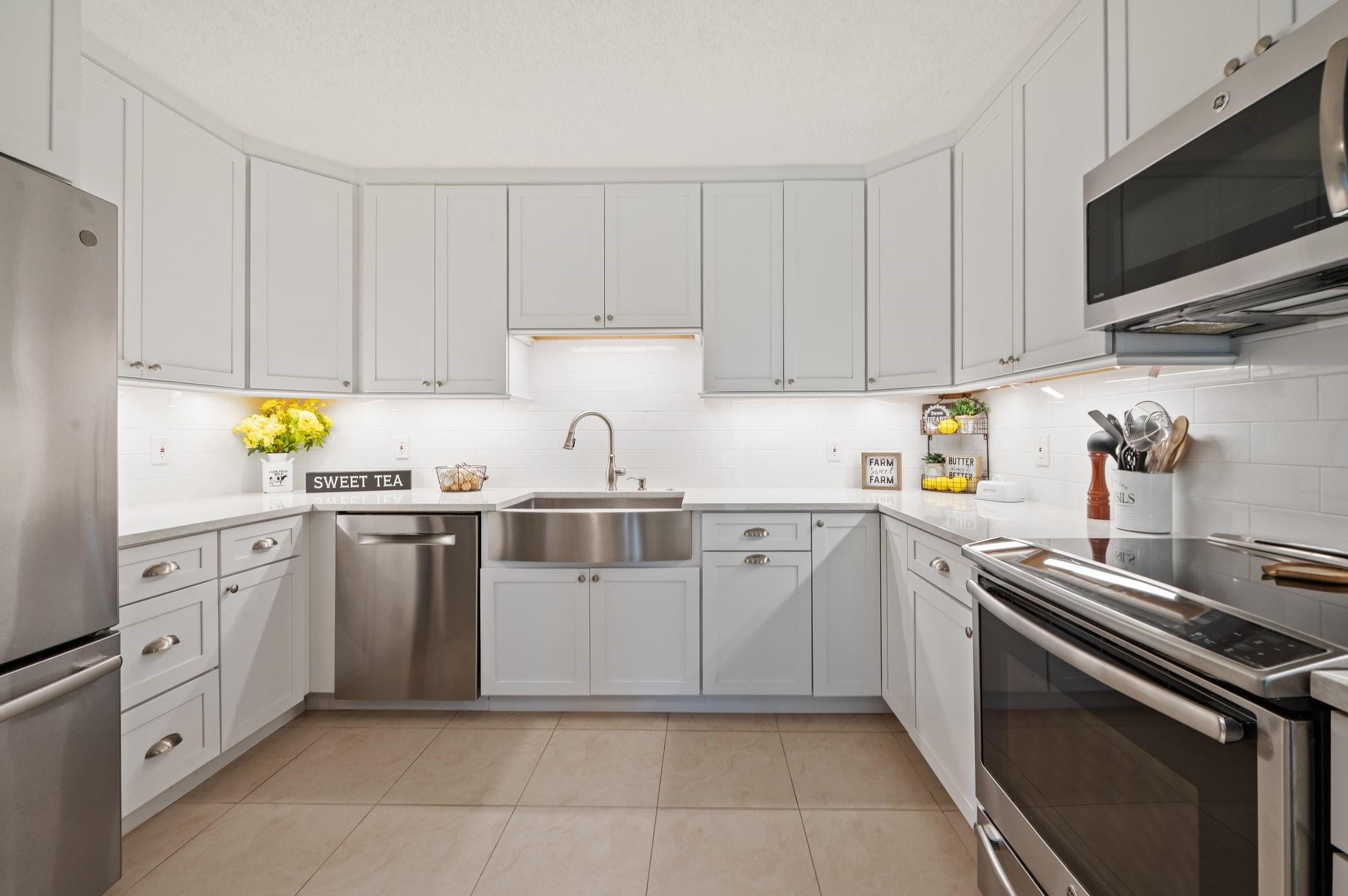 Country Estates 91-16 B - Residential