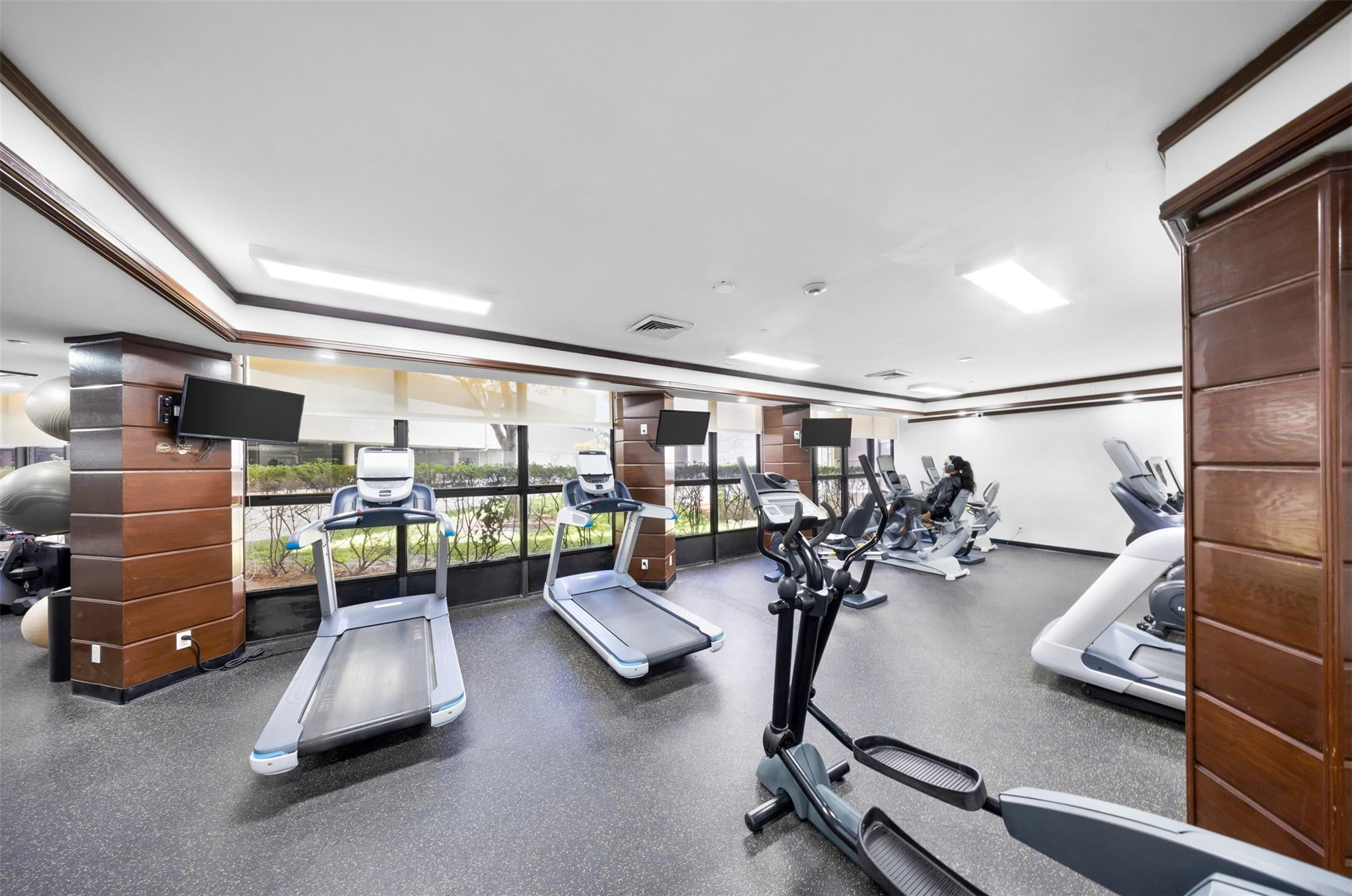 TOWER AT BISCAYNE COVE - Residential