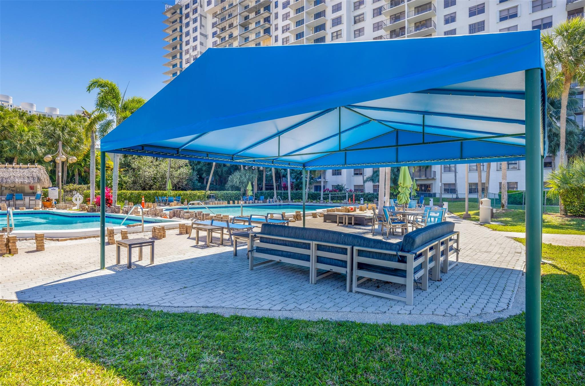 TOWER AT BISCAYNE COVE - Residential