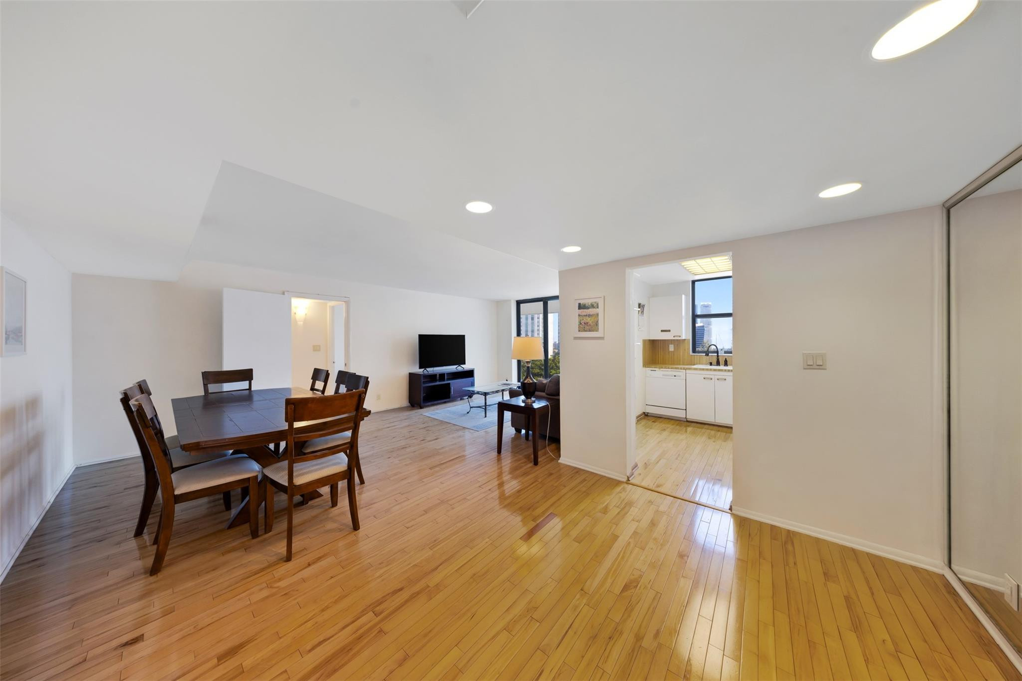 TOWER AT BISCAYNE COVE - Residential