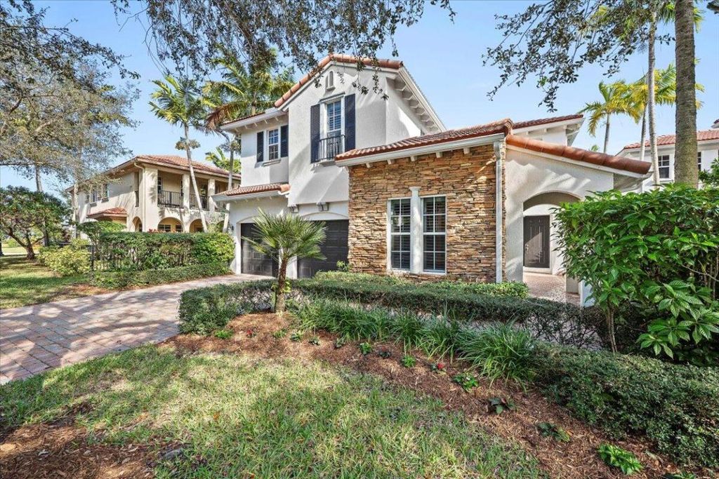 Photo of 1062 Vintner Boulevard, Palm Beach Gardens, FL 33410 (MLS # R11158306)