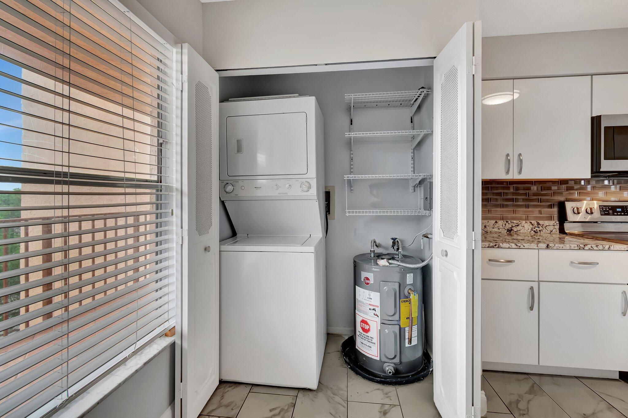 VILLAGES OF ORIOLE BONAIRE - Residential