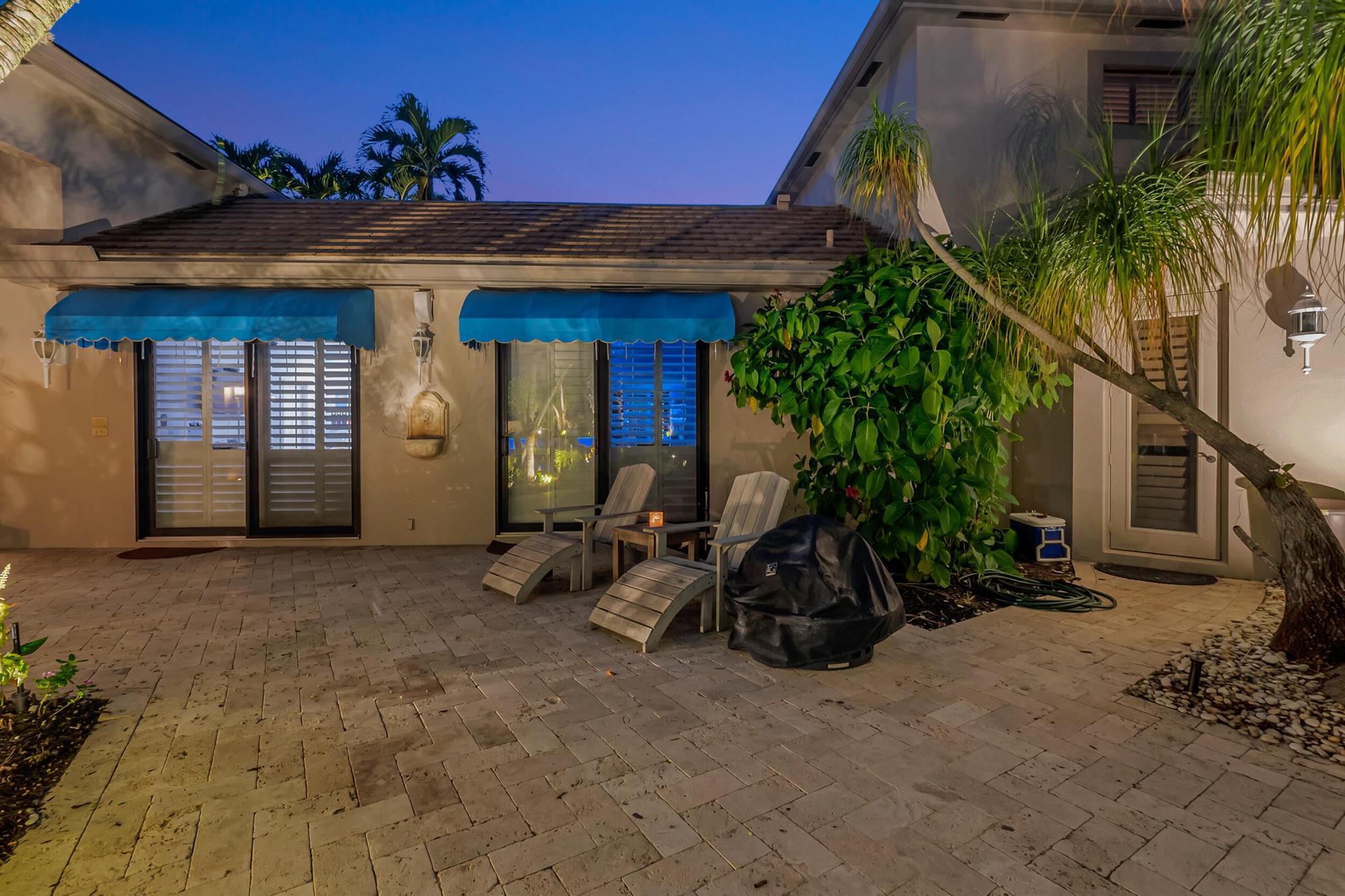 VINTAGE PLACE - Residential