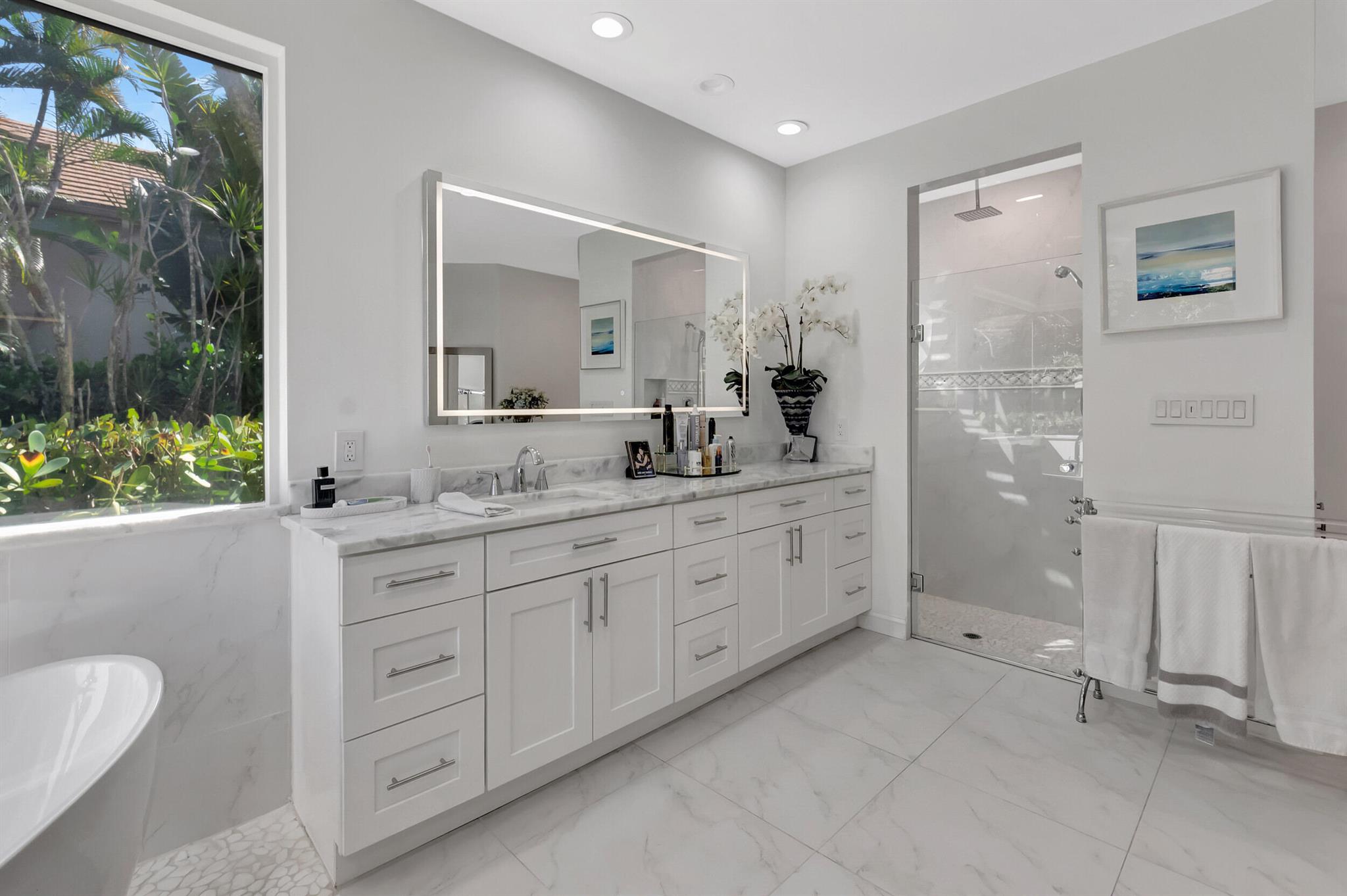 VINTAGE PLACE - Residential