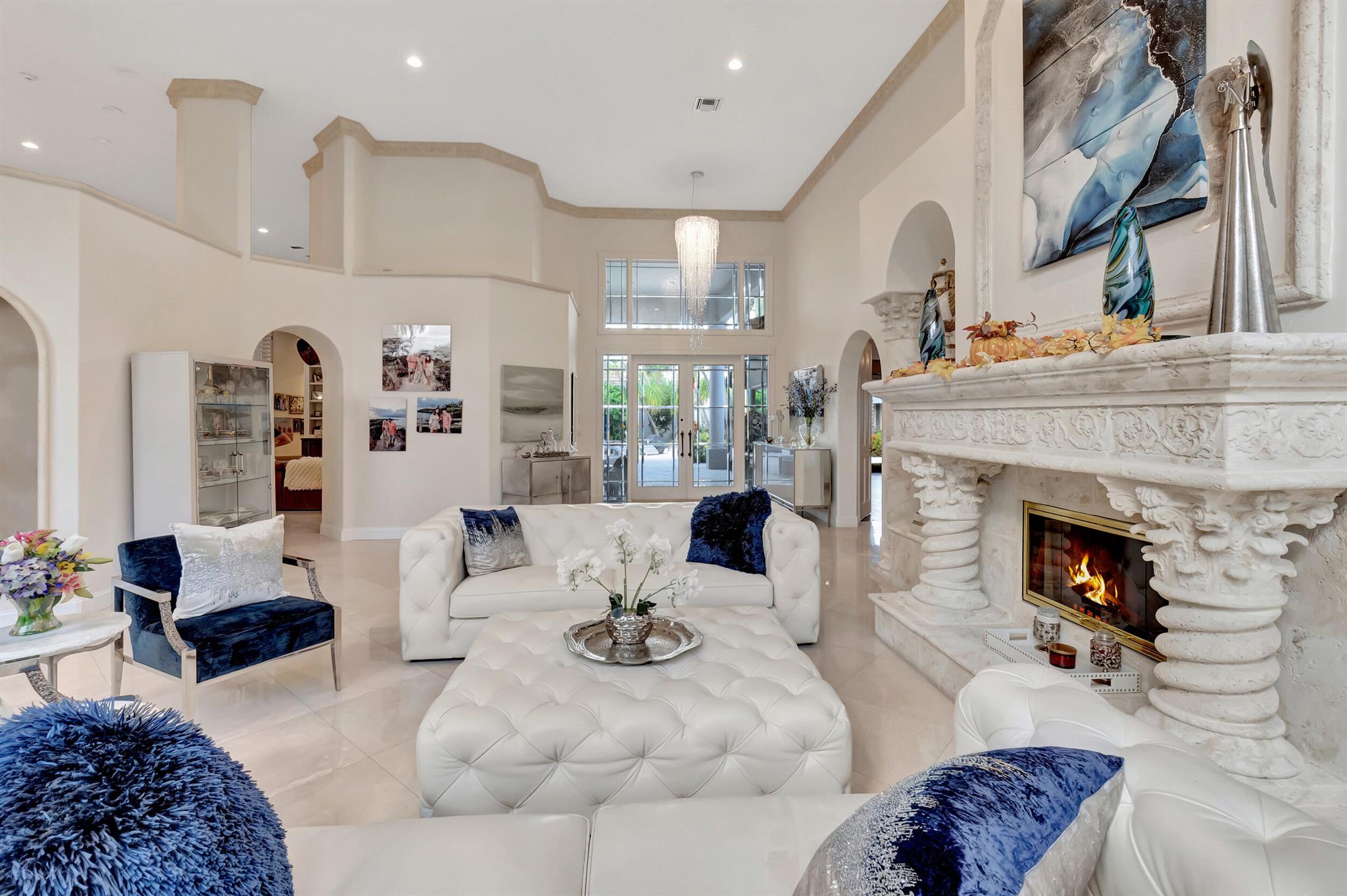 VINTAGE PLACE - Residential