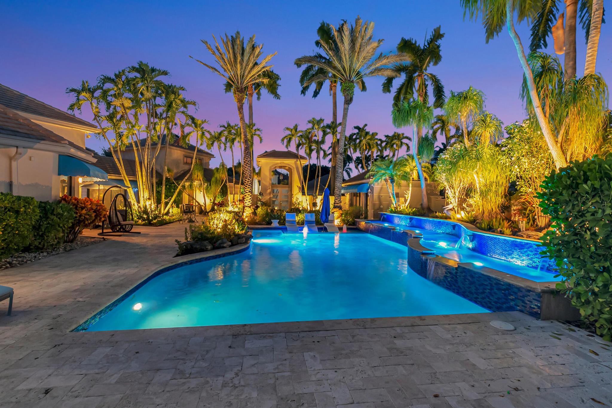 VINTAGE PLACE - Residential