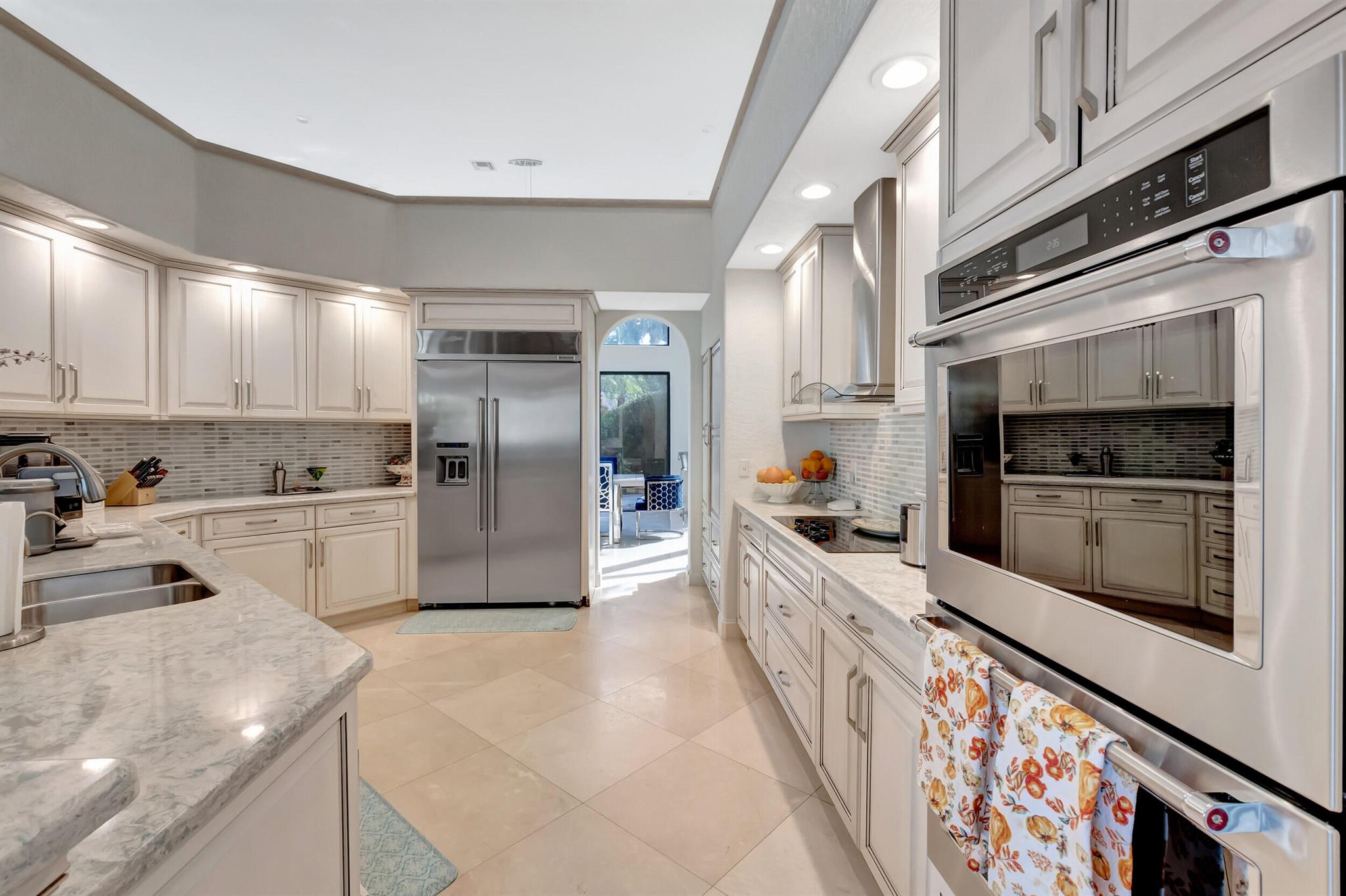 VINTAGE PLACE - Residential