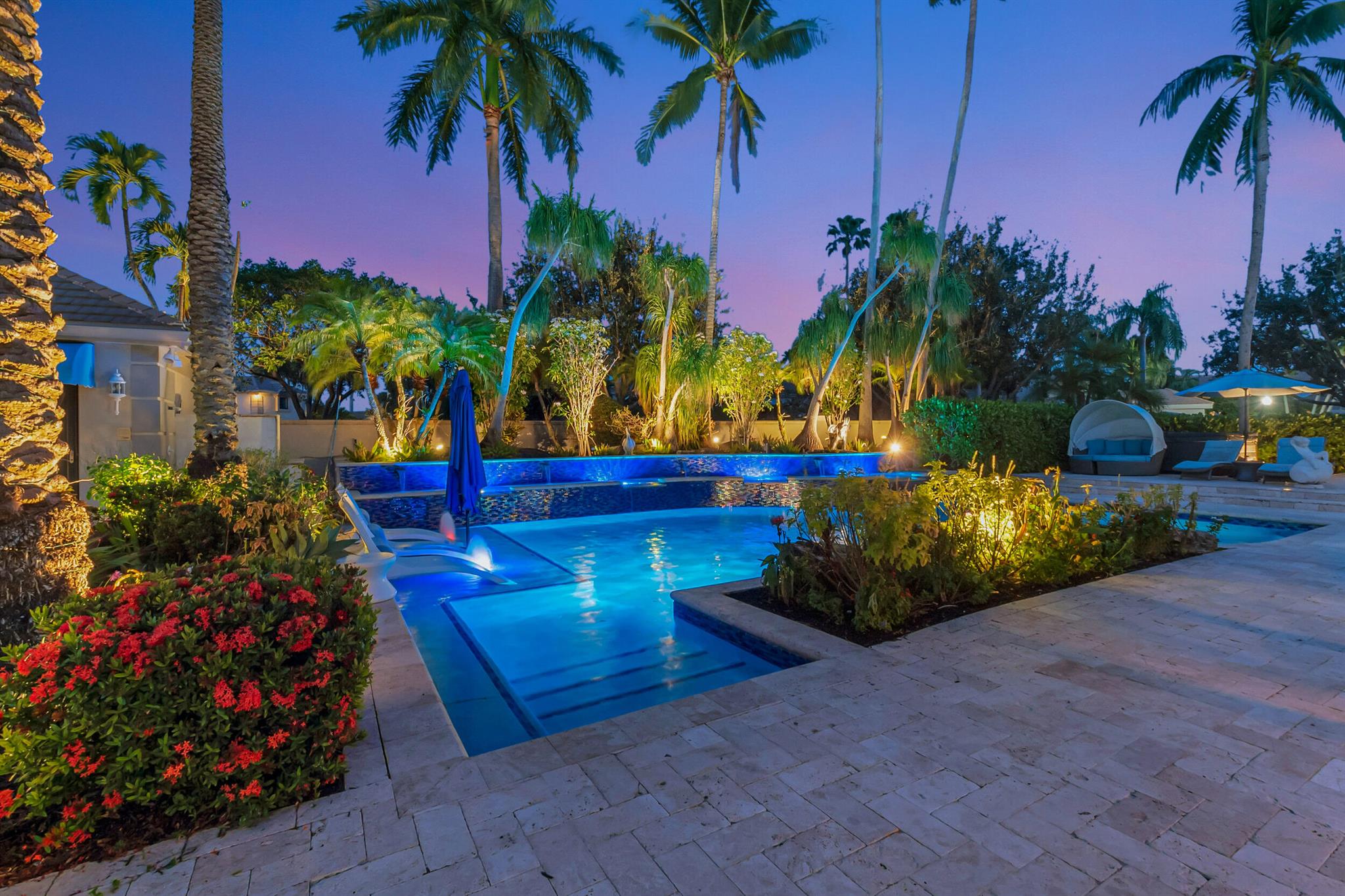 VINTAGE PLACE - Residential