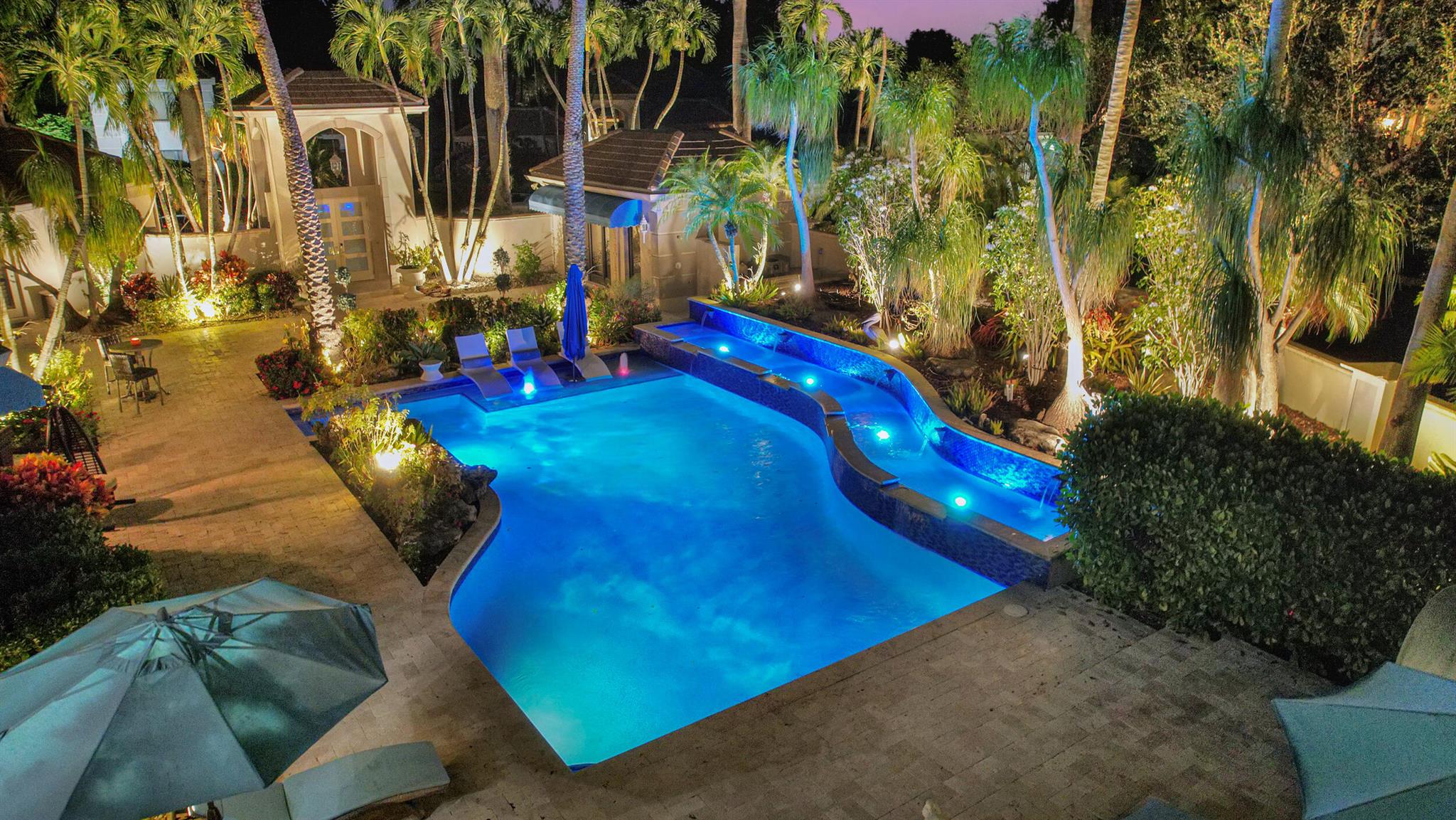 VINTAGE PLACE - Residential