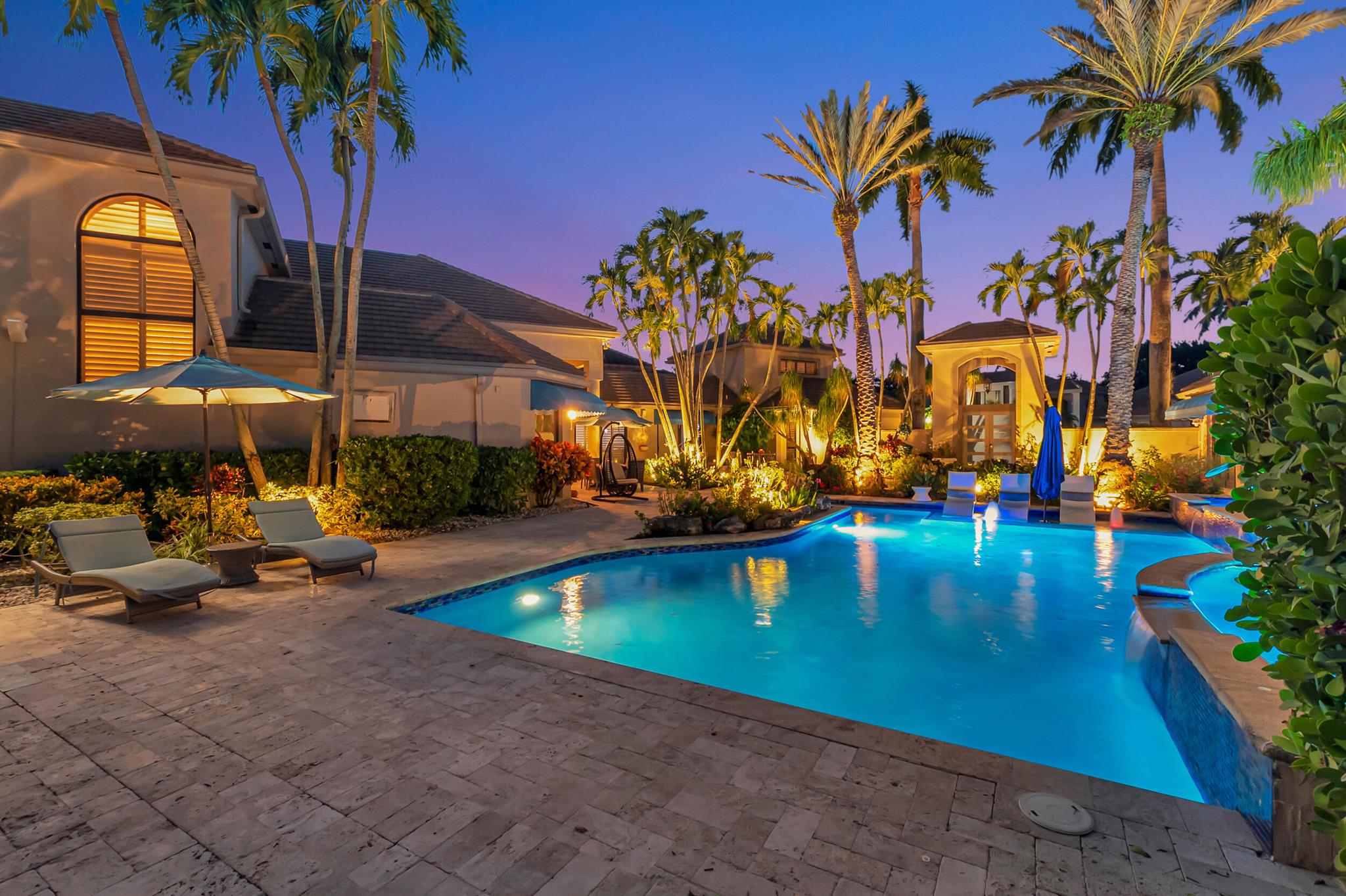 VINTAGE PLACE - Residential