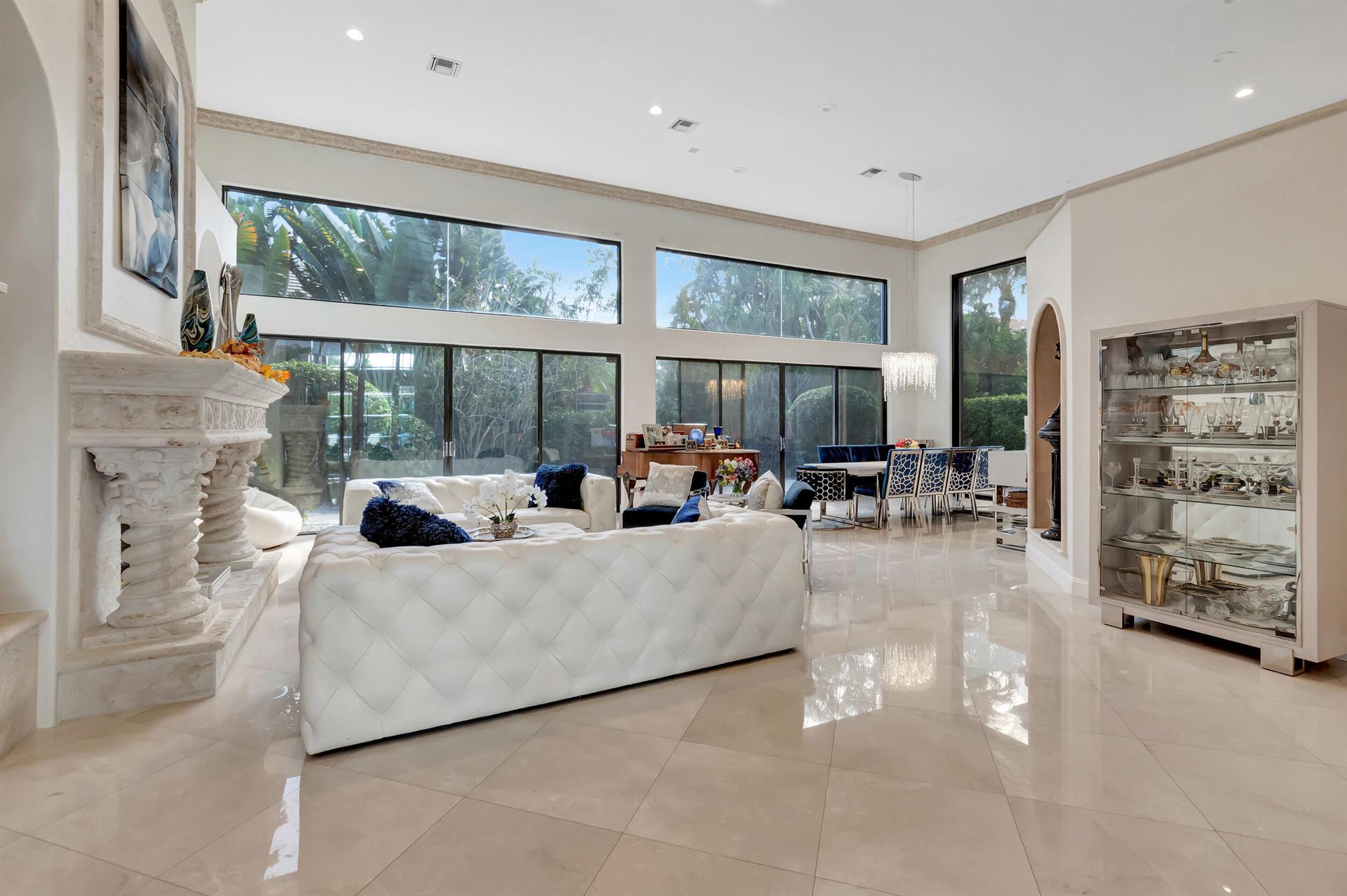 VINTAGE PLACE - Residential