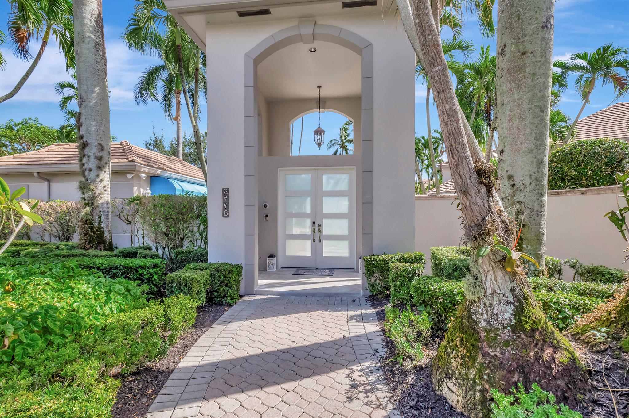 VINTAGE PLACE - Residential