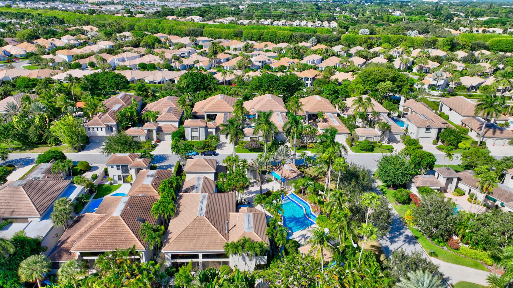 VINTAGE PLACE - Residential