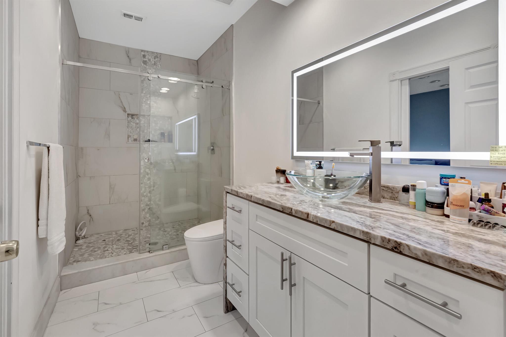 VINTAGE PLACE - Residential