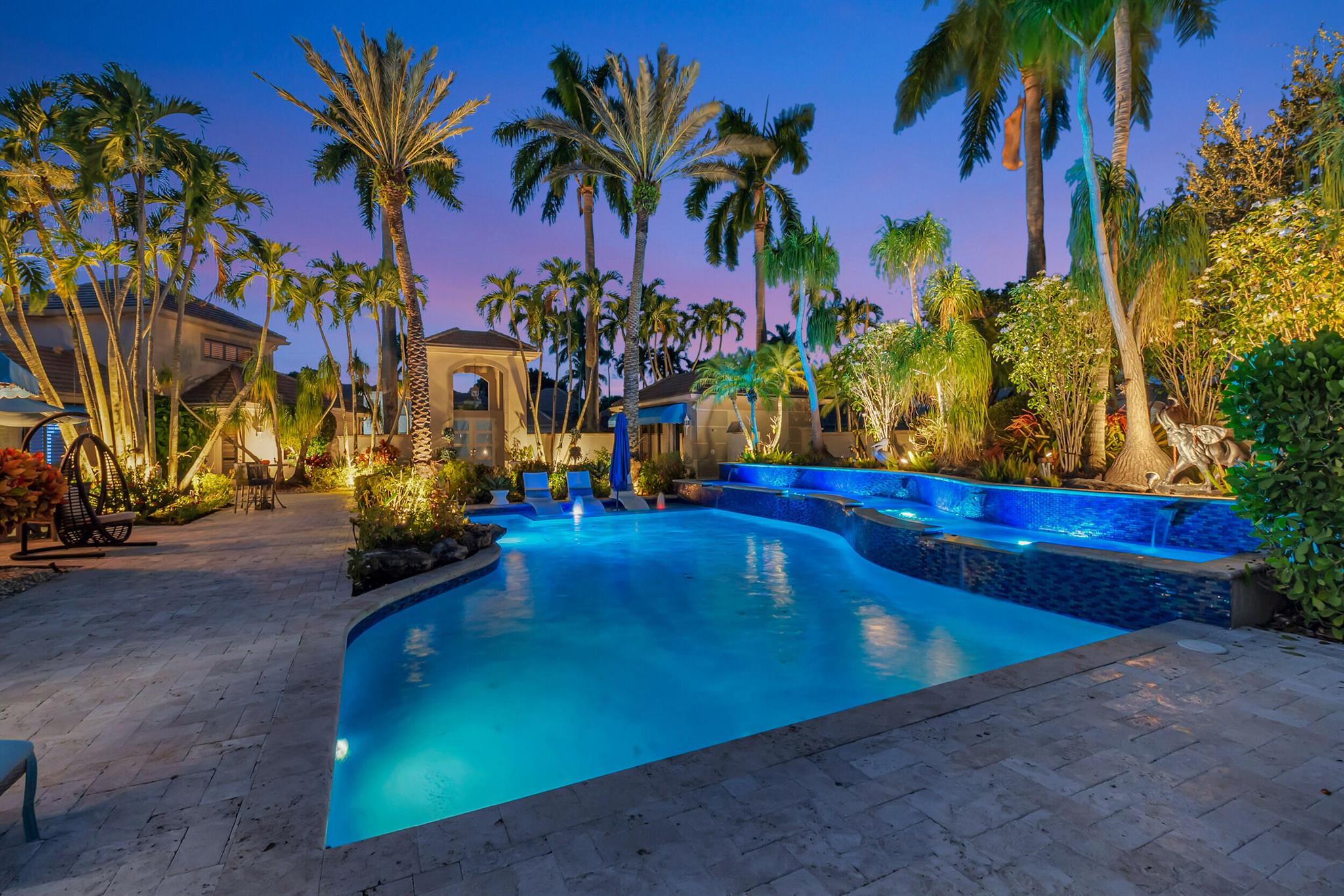 VINTAGE PLACE - Residential