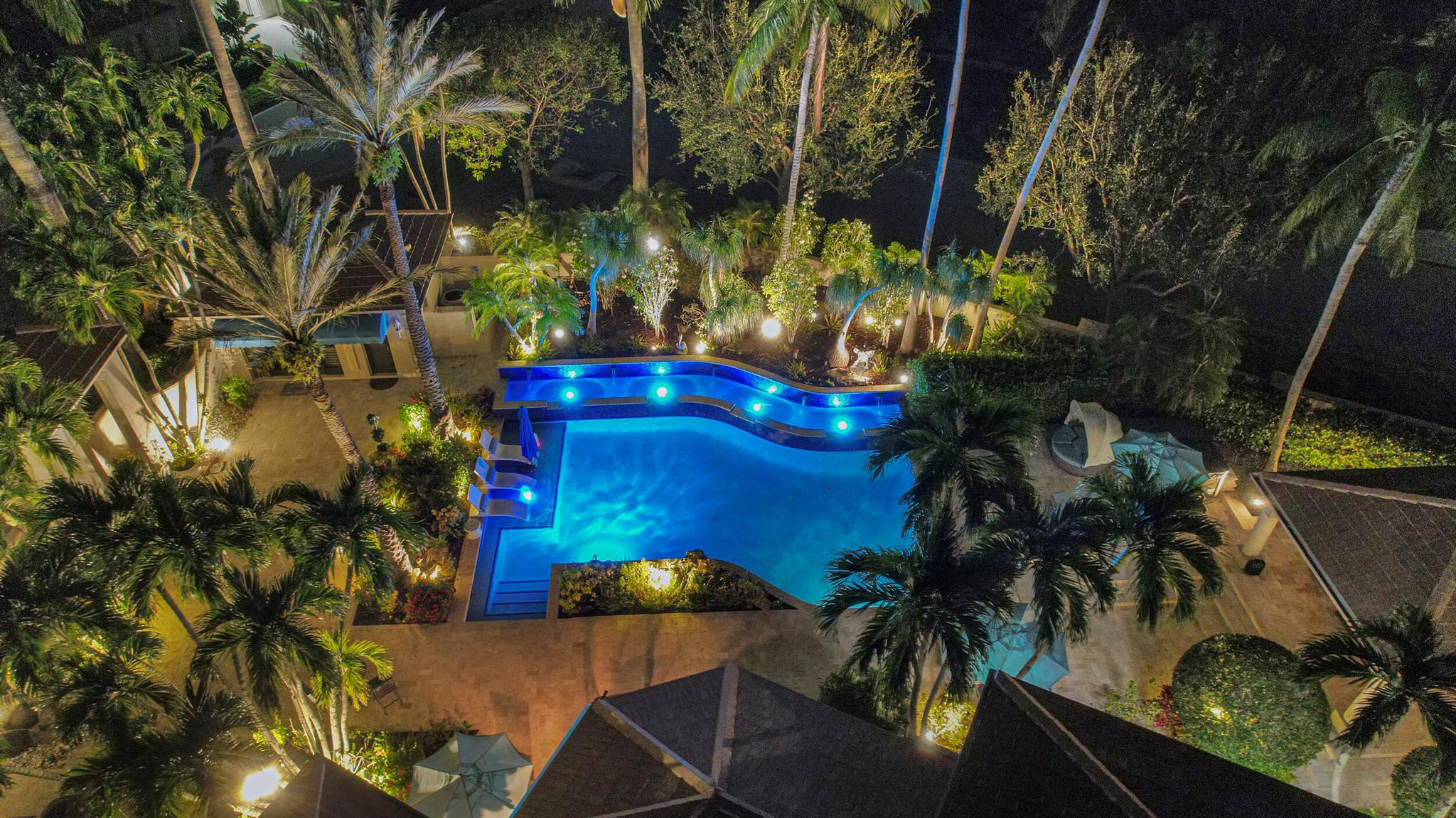 VINTAGE PLACE - Residential