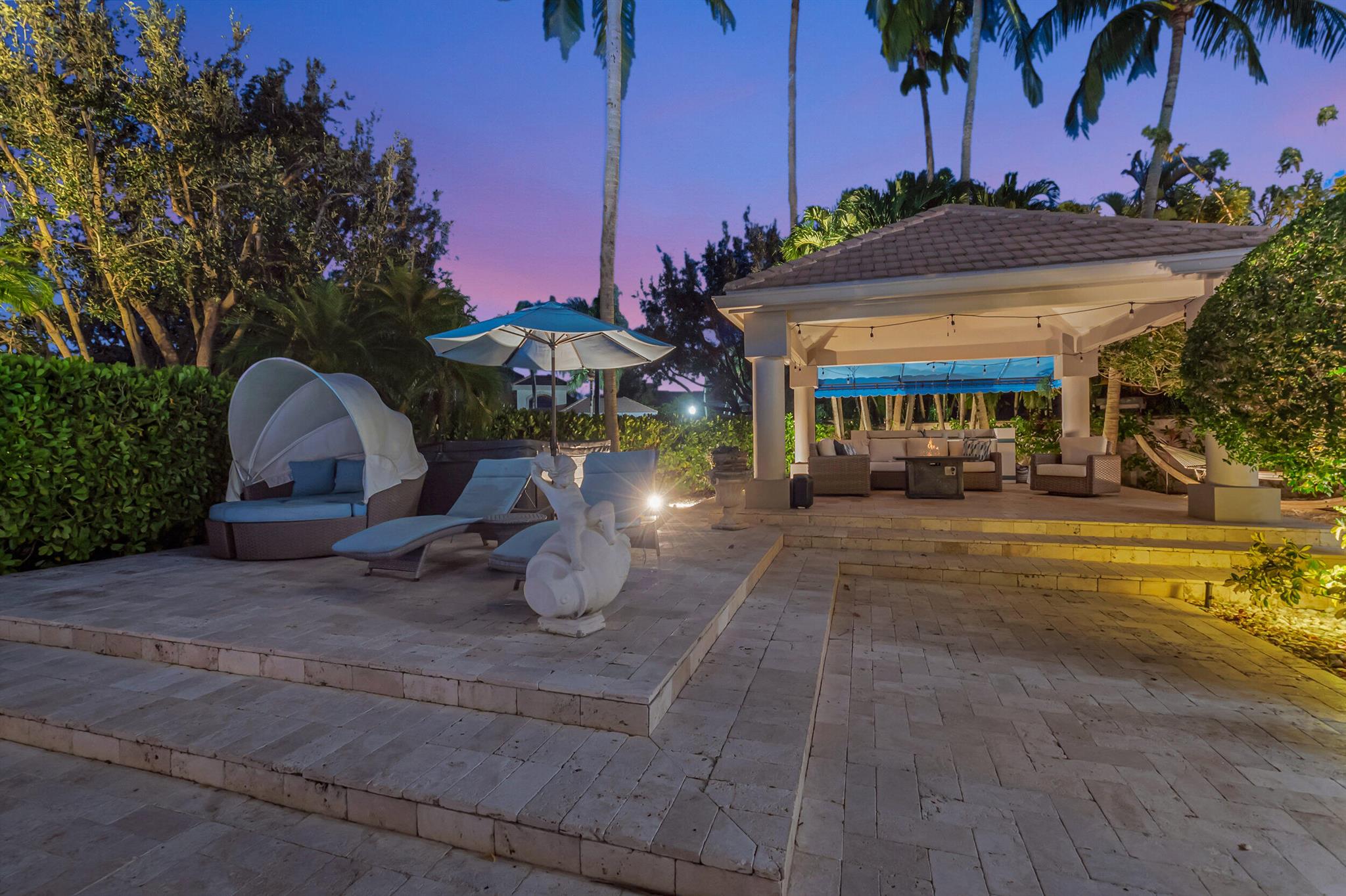 VINTAGE PLACE - Residential