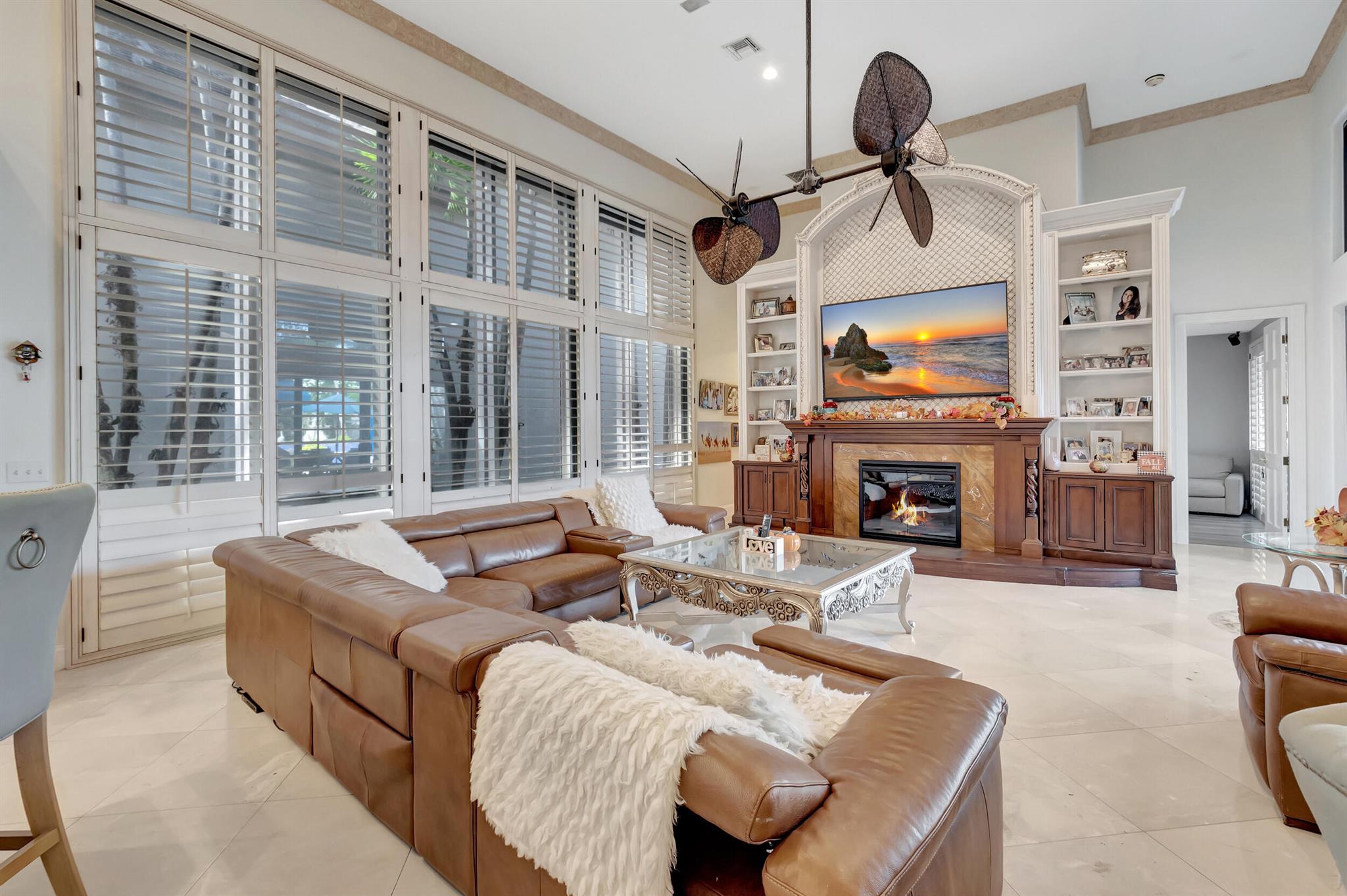 VINTAGE PLACE - Residential