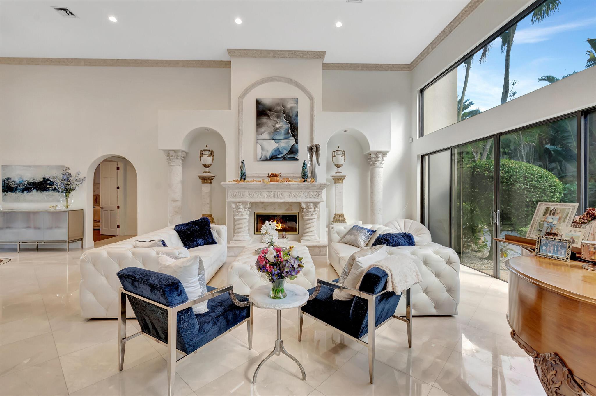 VINTAGE PLACE - Residential