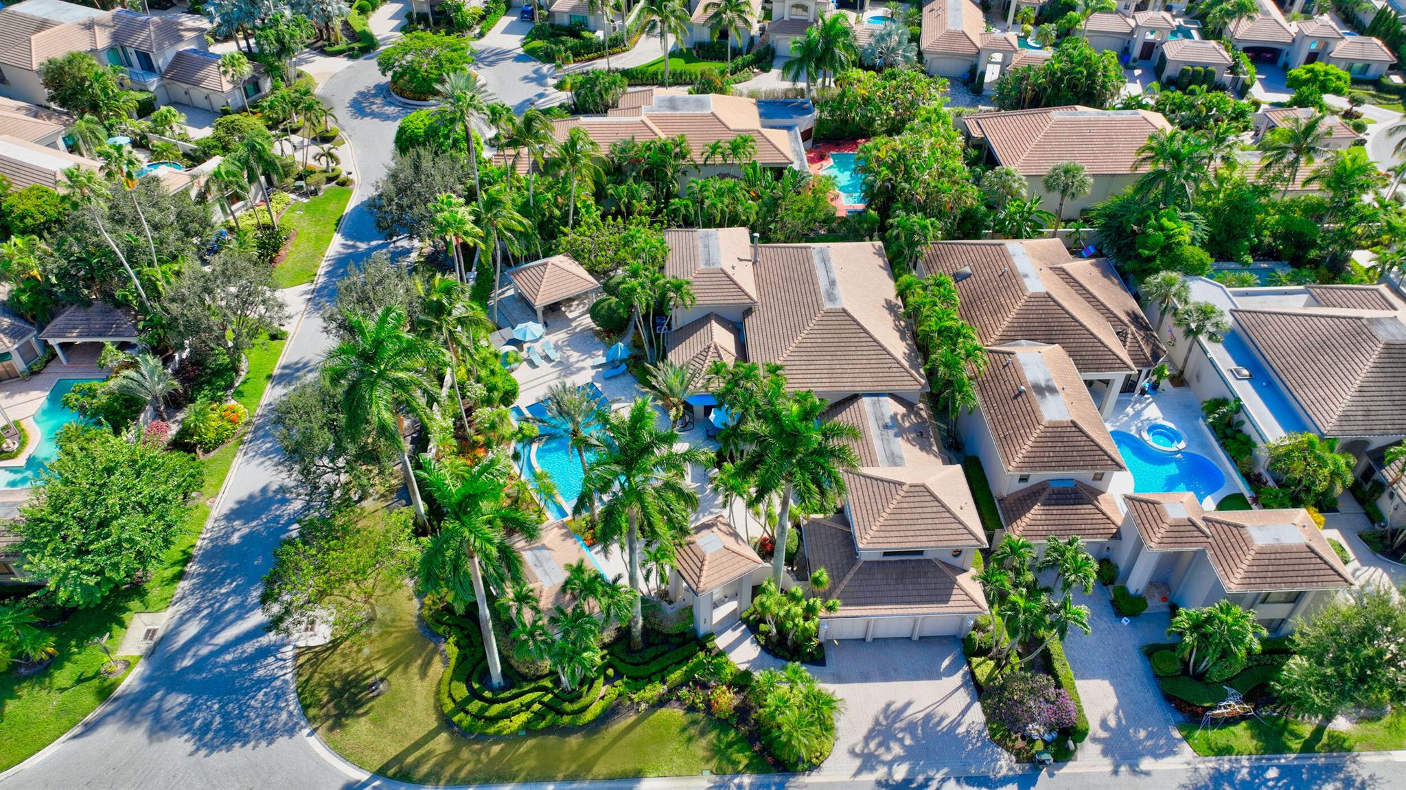 VINTAGE PLACE - Residential