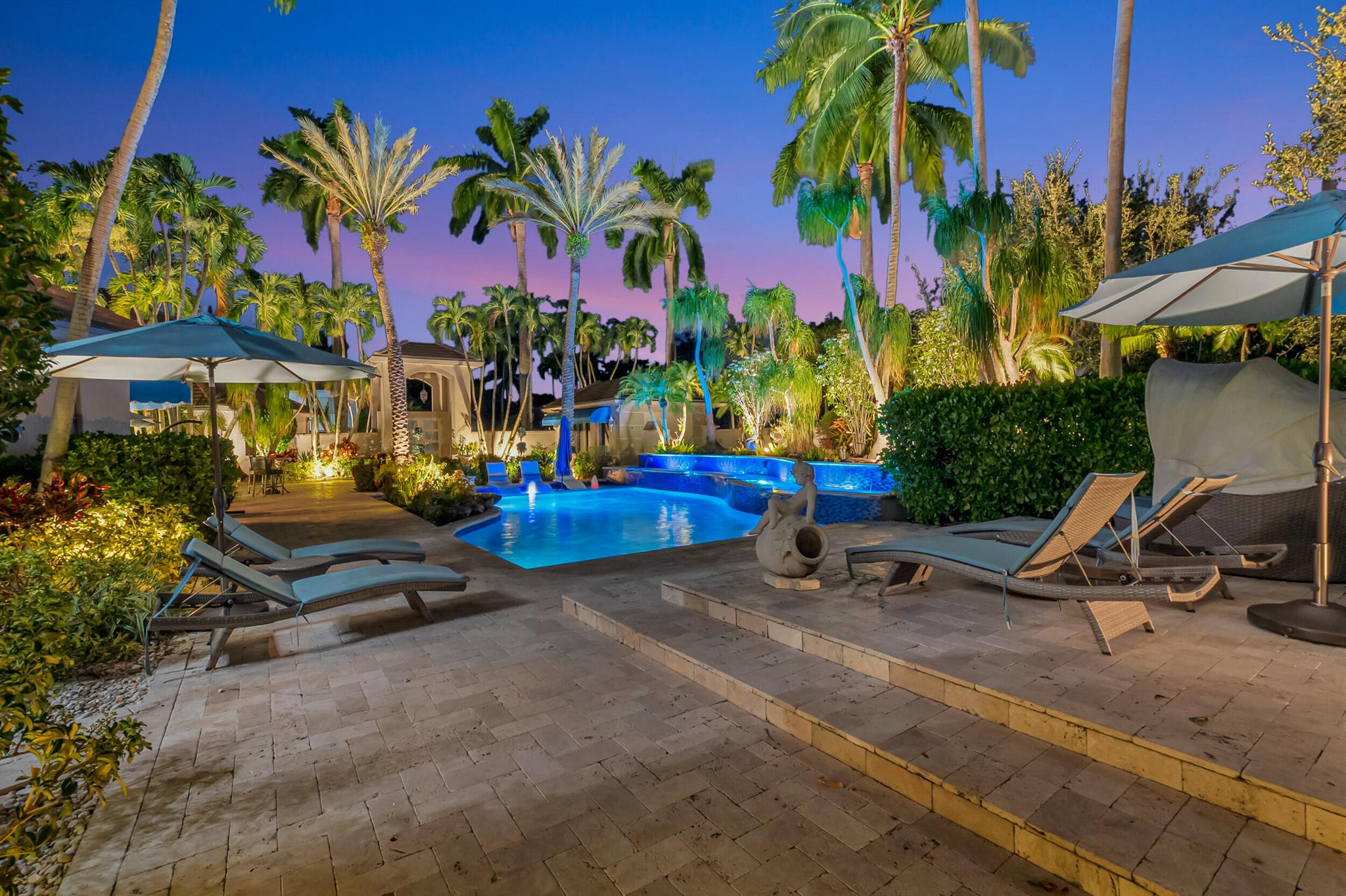 VINTAGE PLACE - Residential