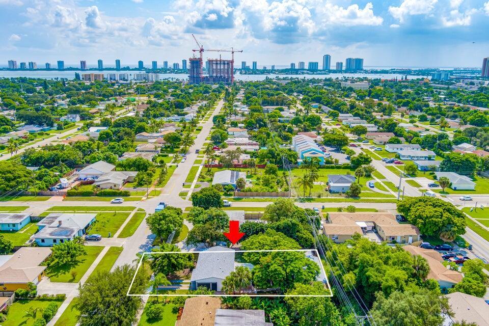 KELSEY CITY - Residential Income