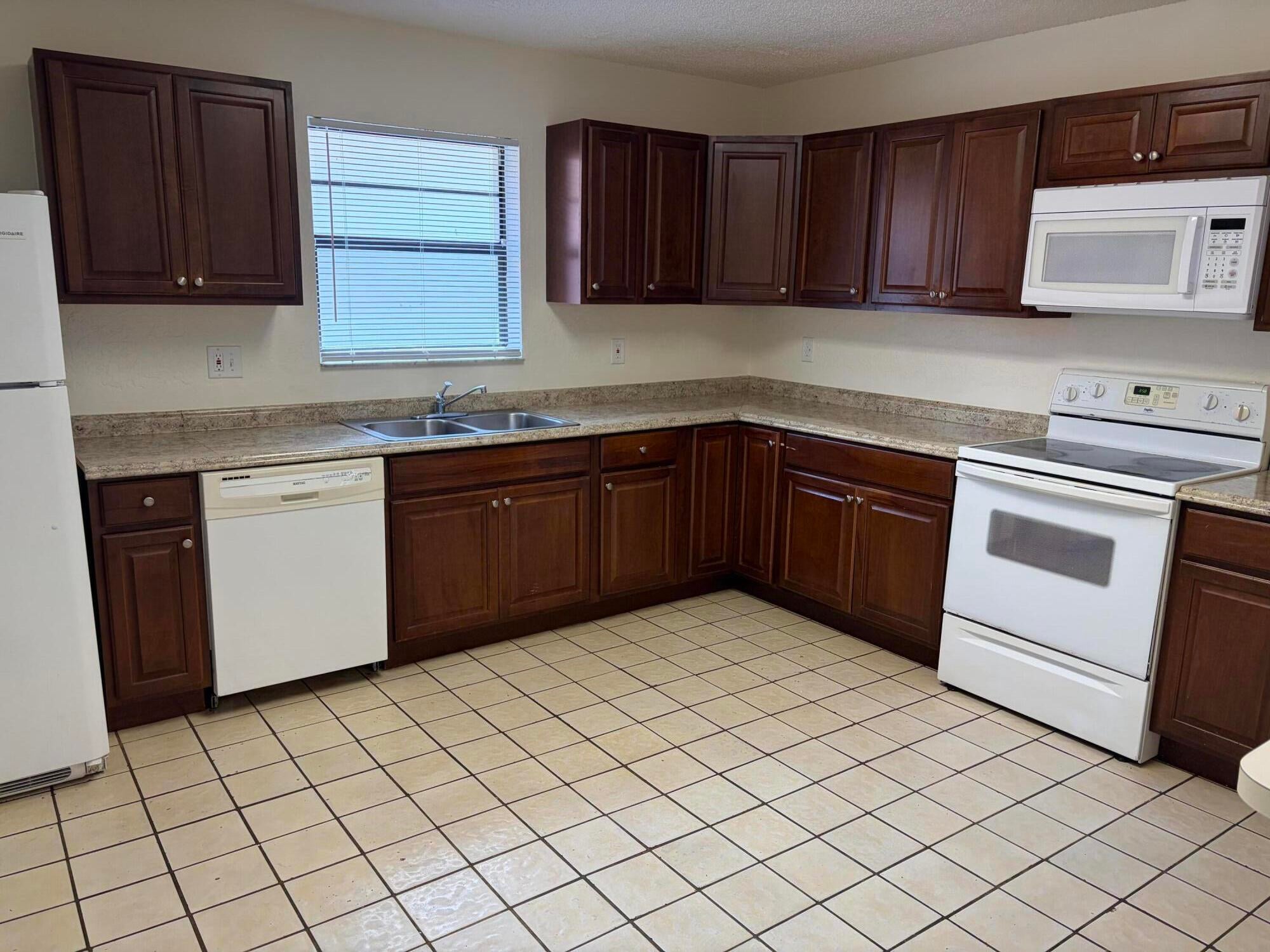 Properties 1303 Hempstead Street
