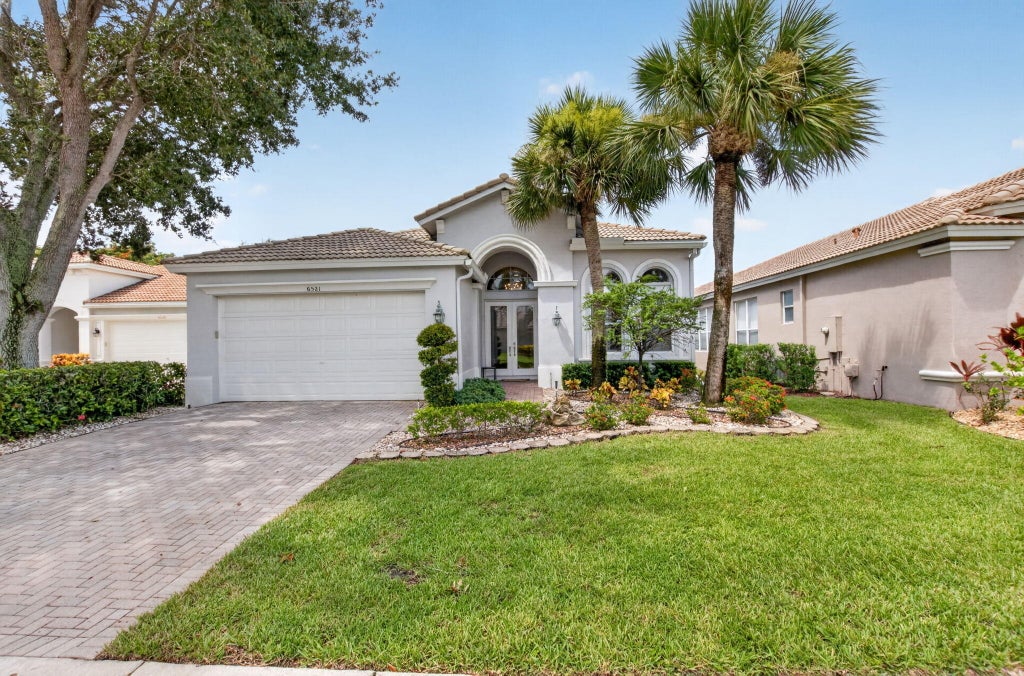 Photo of 6521 Southport Drive, Boynton Beach, FL 33472 (MLS # B26062181)