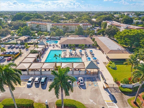 Tiny photo for 3502 BIMINI Lane #B2, Coconut Creek, FL 33066 (MLS # B26084924)