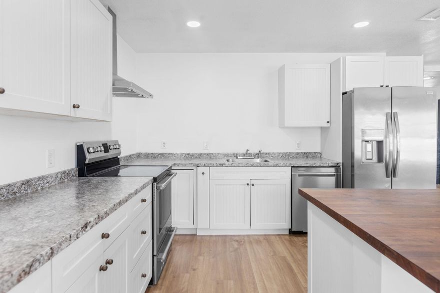 Come discover the beautiful neighborhood of Villages of Longwood. This is a spacious 3 bedroom 2 bathroom Villa that has been freshly painted with newly installed vinyl plank flooring in the common areas. Kitchen and master bathroom were recently updated. The community amenities include 2 pools and a clubhouse with a library. The central location is great with Lawnwood Hospital and doctors offices within walking distance, downtown shopping and restaurants are about 5 minutes away, and access to I-95 and FL Turnpike about 8 minutes away.