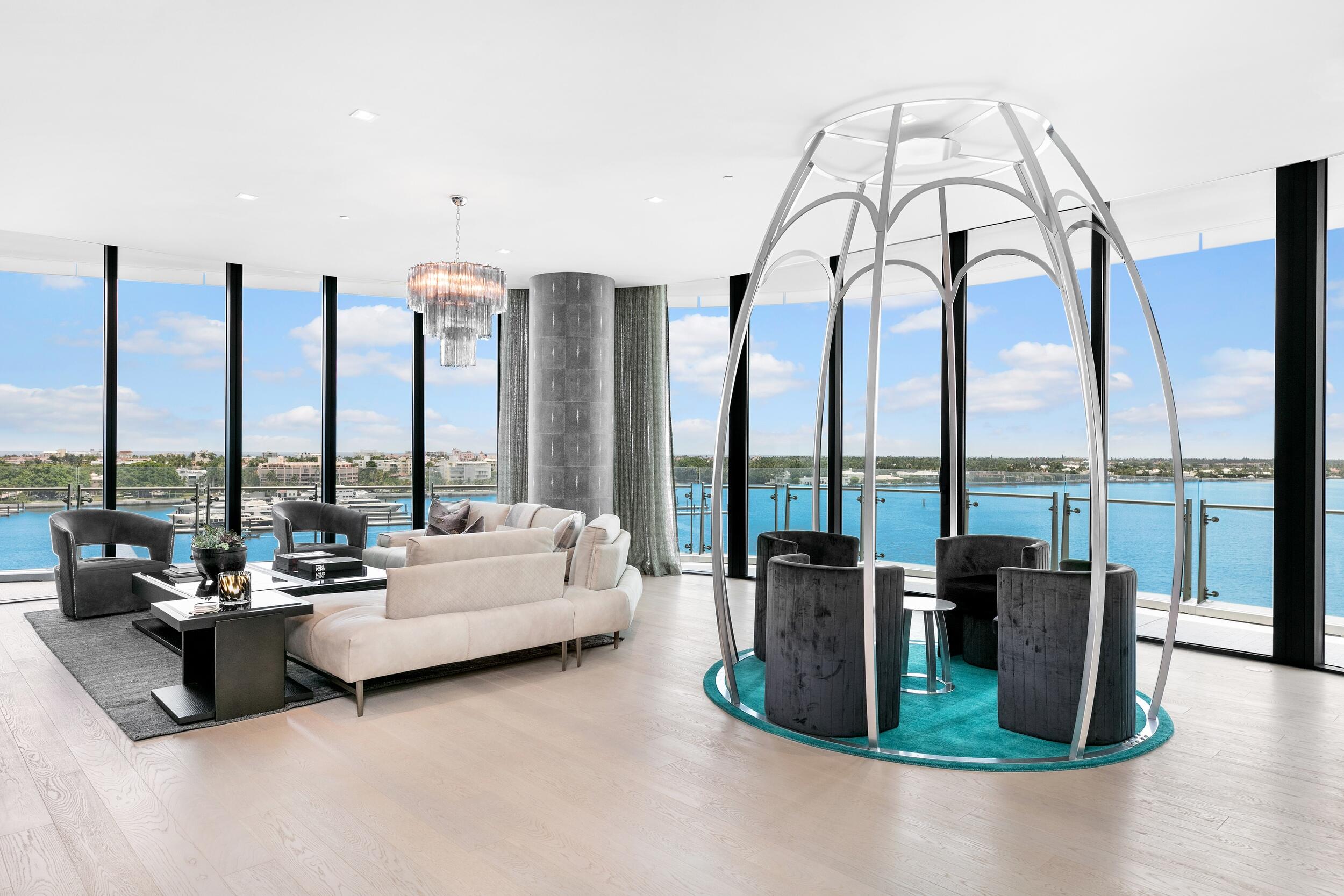 BRISTOL CONDO - Residential