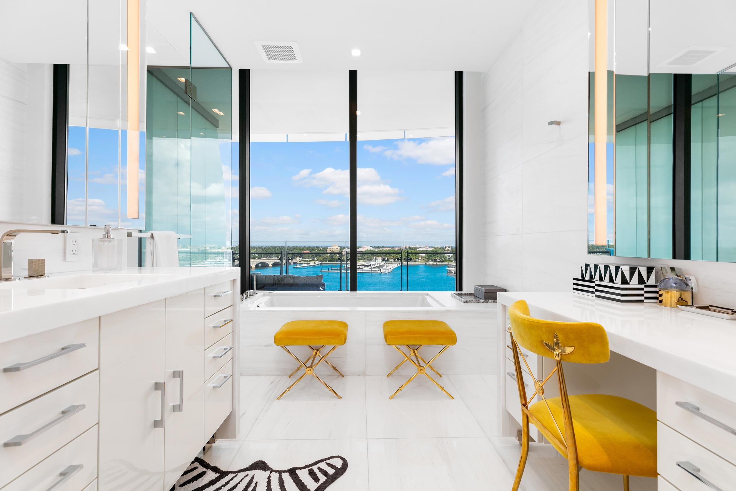 BRISTOL CONDO - Residential