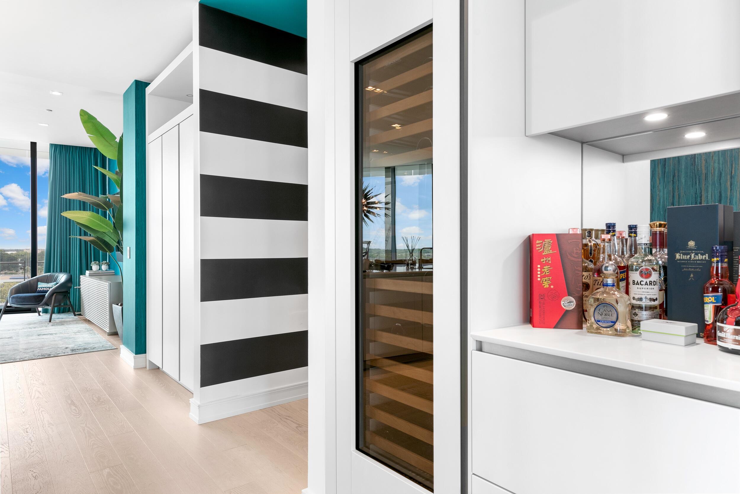 BRISTOL CONDO - Residential