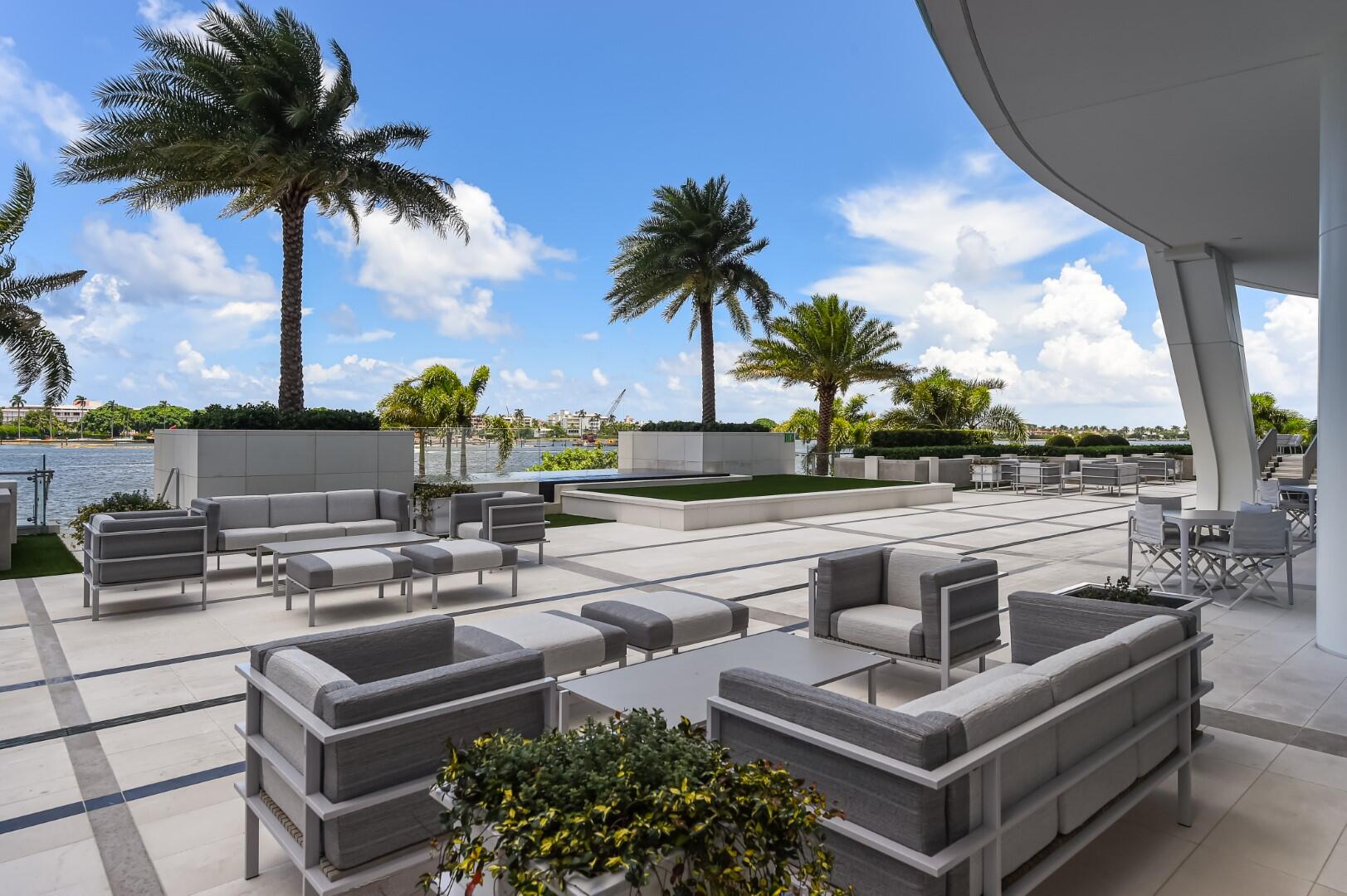 BRISTOL CONDO - Residential