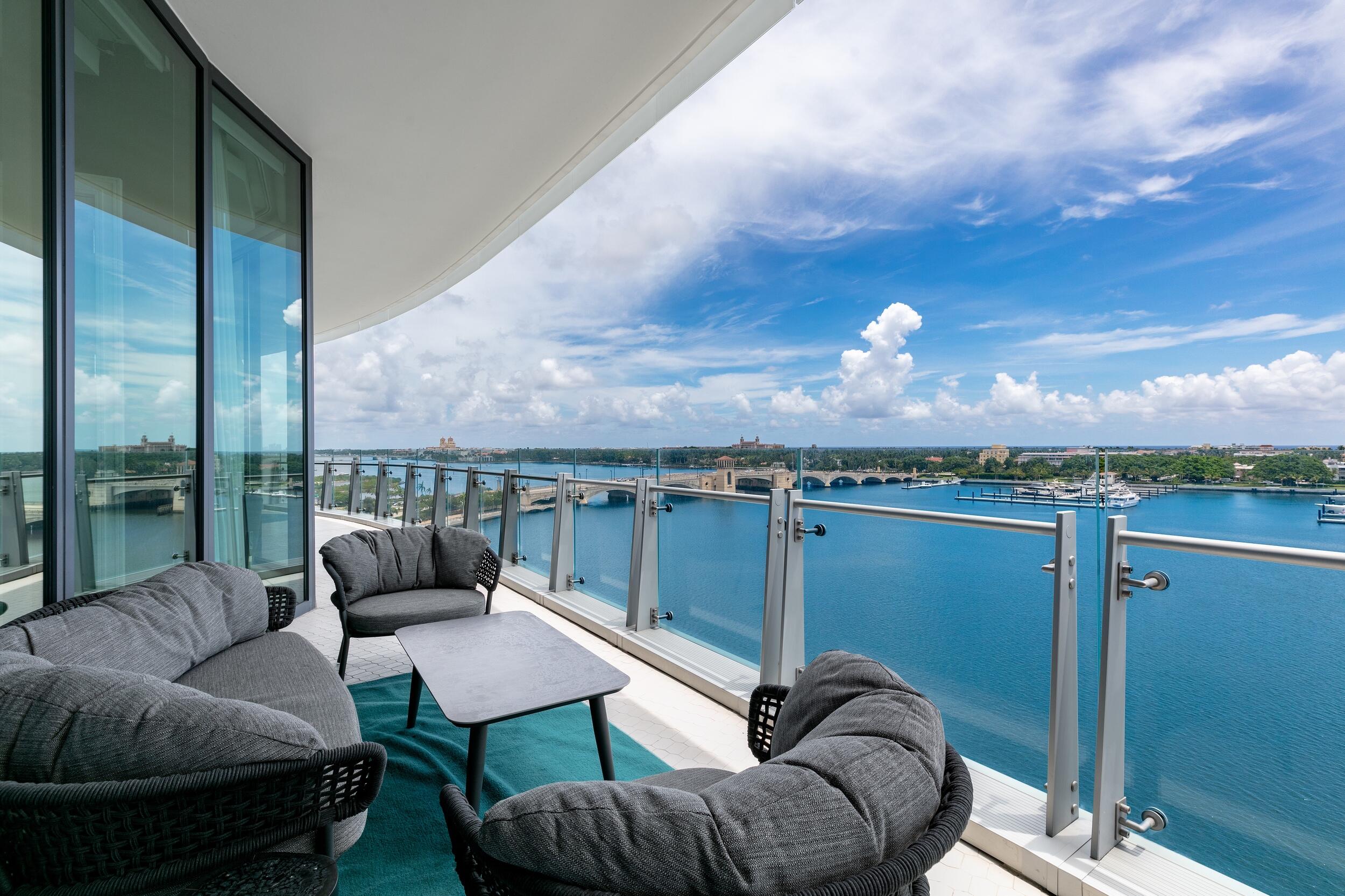 BRISTOL CONDO - Residential