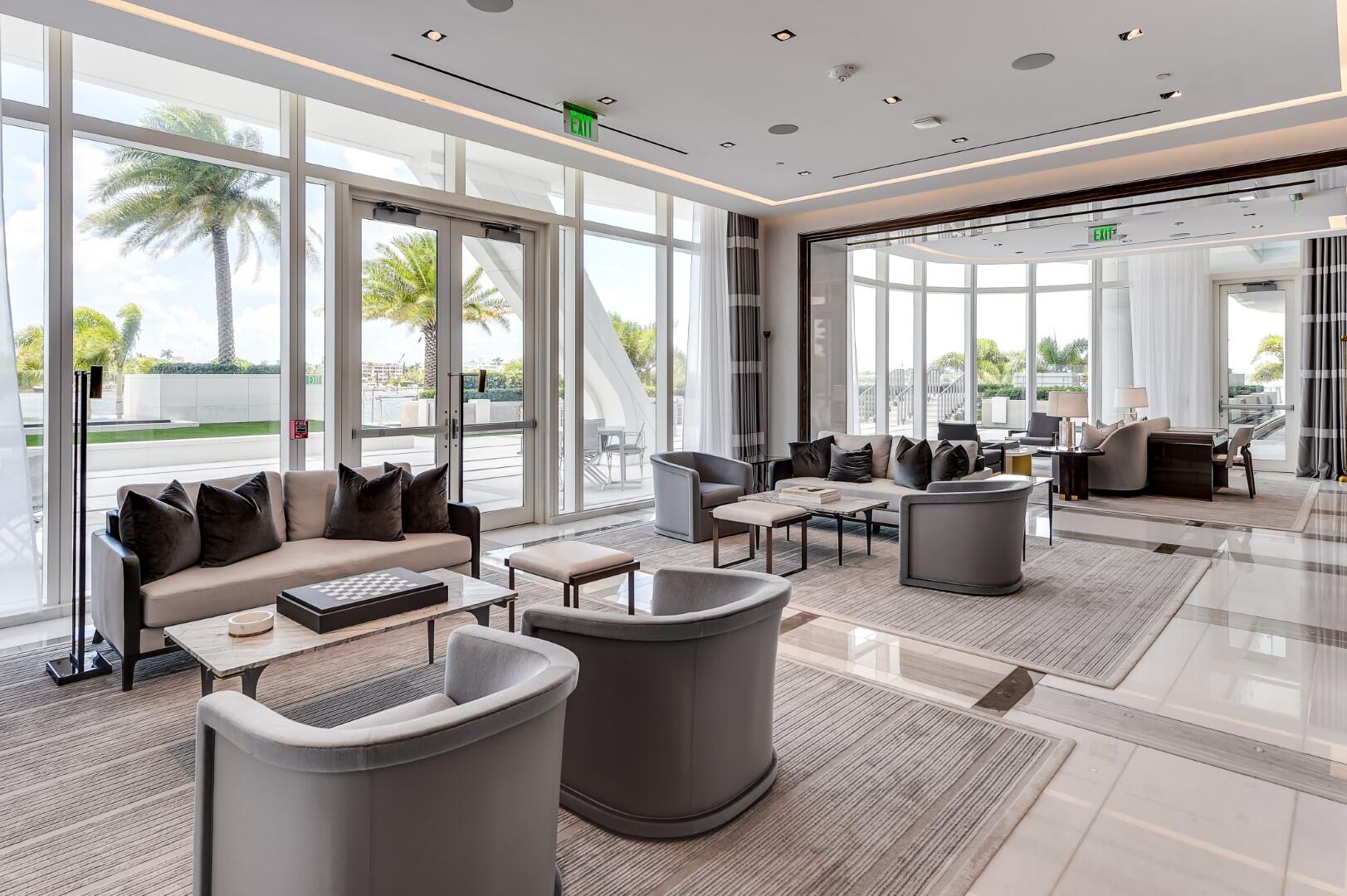 BRISTOL CONDO - Residential