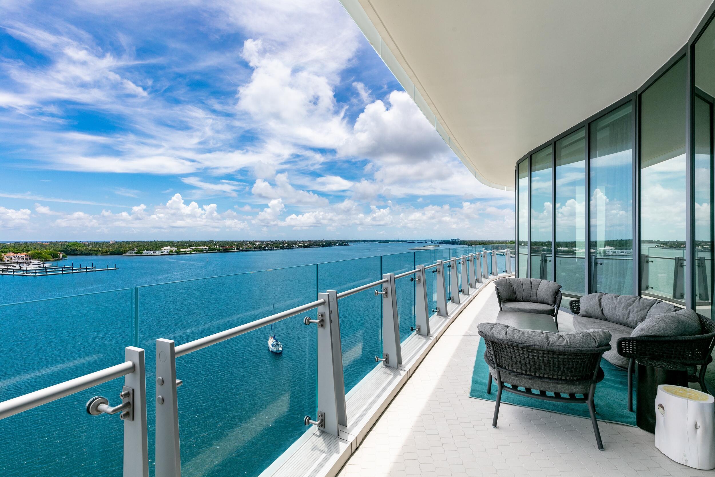 BRISTOL CONDO - Residential