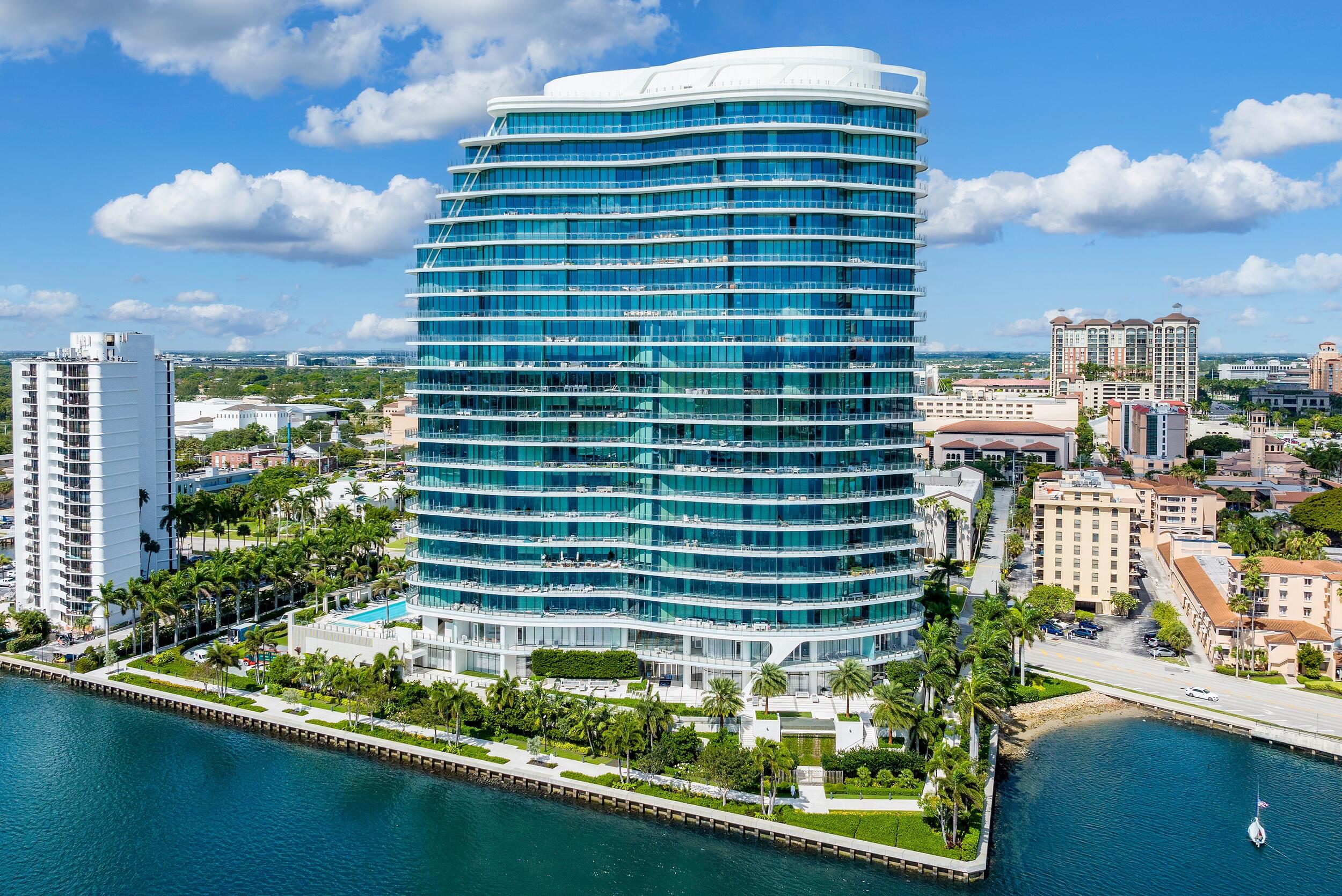 BRISTOL CONDO - Residential