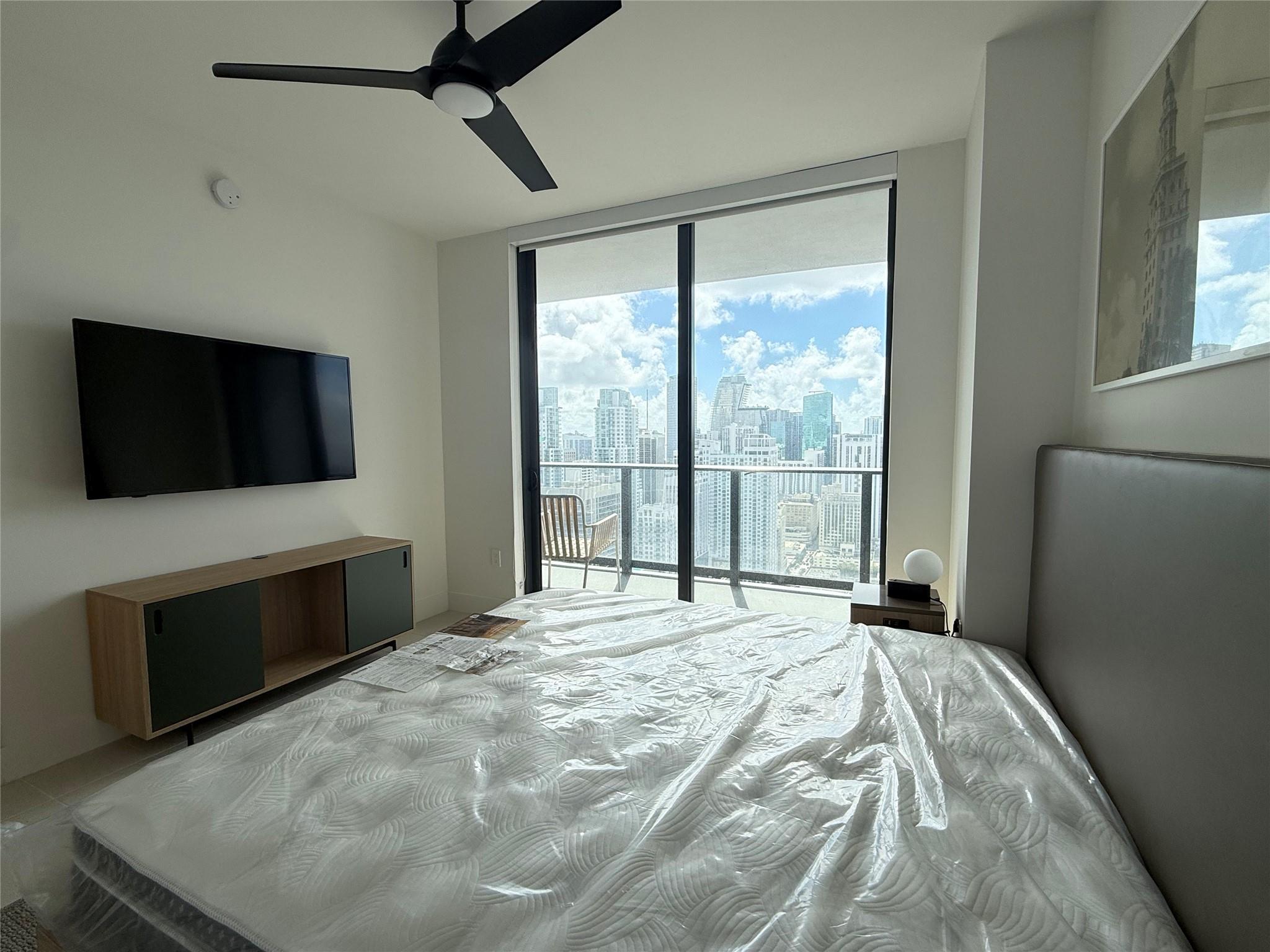 159 Ne 6th Street Condo - Residential Lease