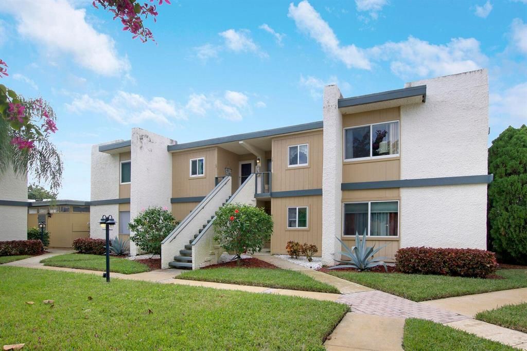 Photo of 1561 NE 12th Terrace #14, Jensen Beach, FL 34957 (MLS # R10848747)