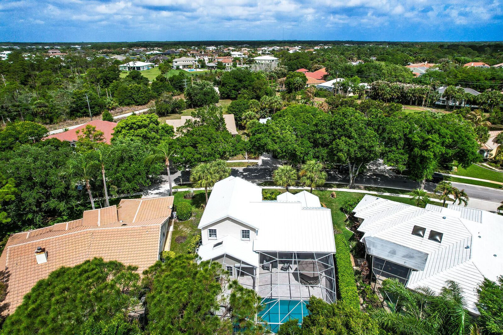 SHORES 2 - Residential