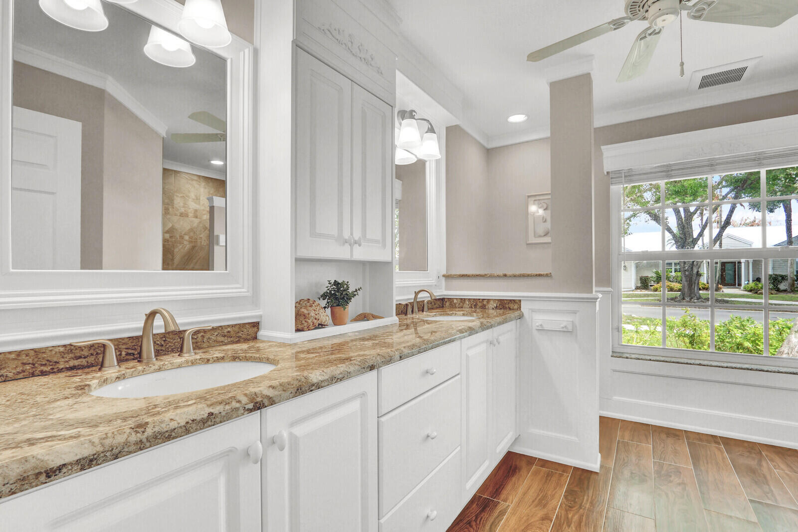 SHORES 2 - Residential