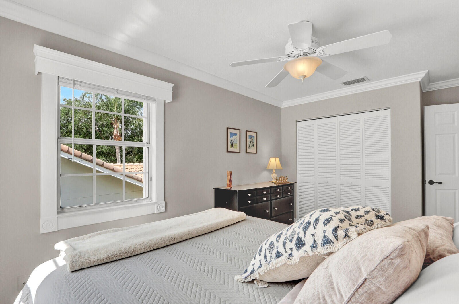 SHORES 2 - Residential