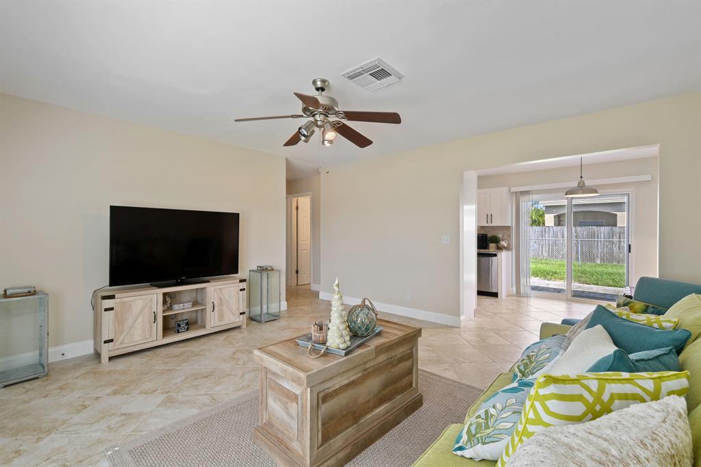 JUPITER VILLAGE PHASE IV - Residential