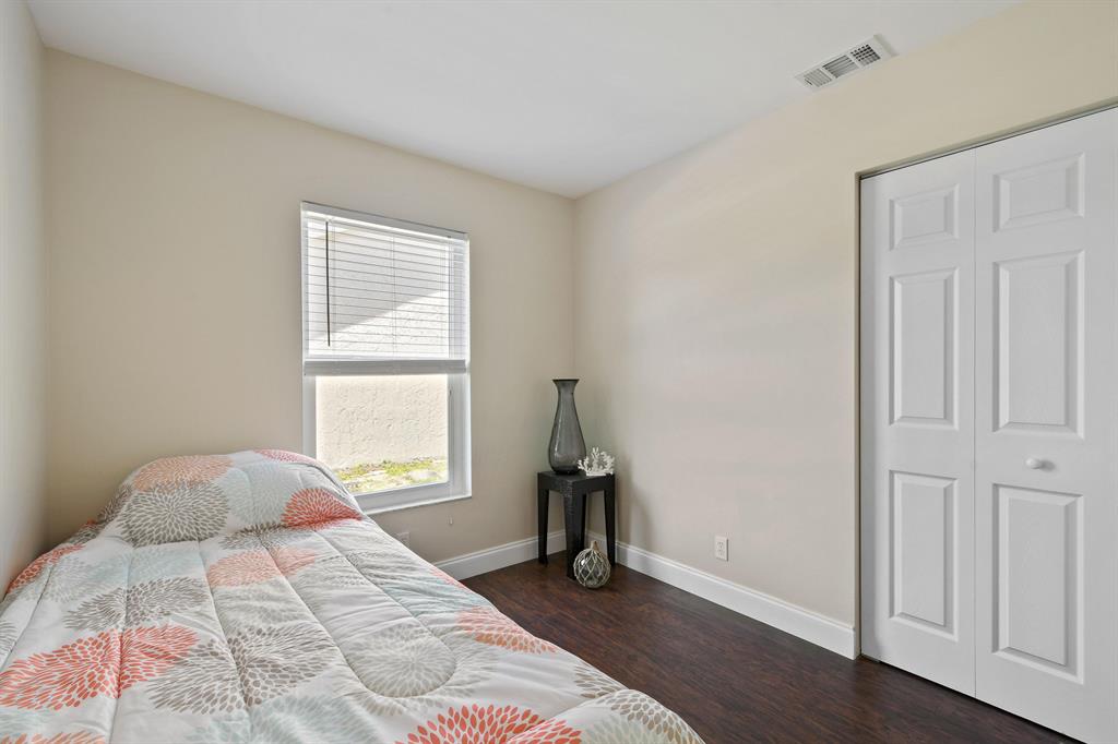 JUPITER VILLAGE PHASE IV - Residential