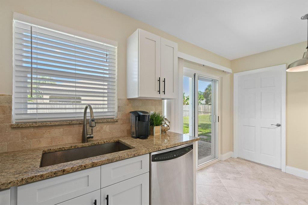 JUPITER VILLAGE PHASE IV - Residential