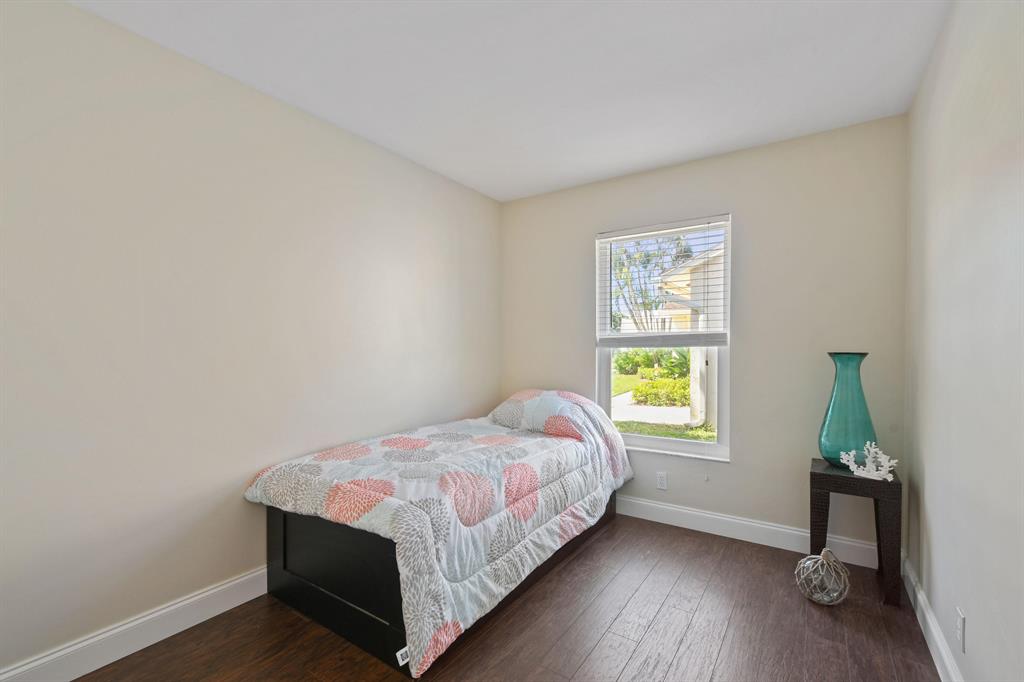 JUPITER VILLAGE PHASE IV - Residential